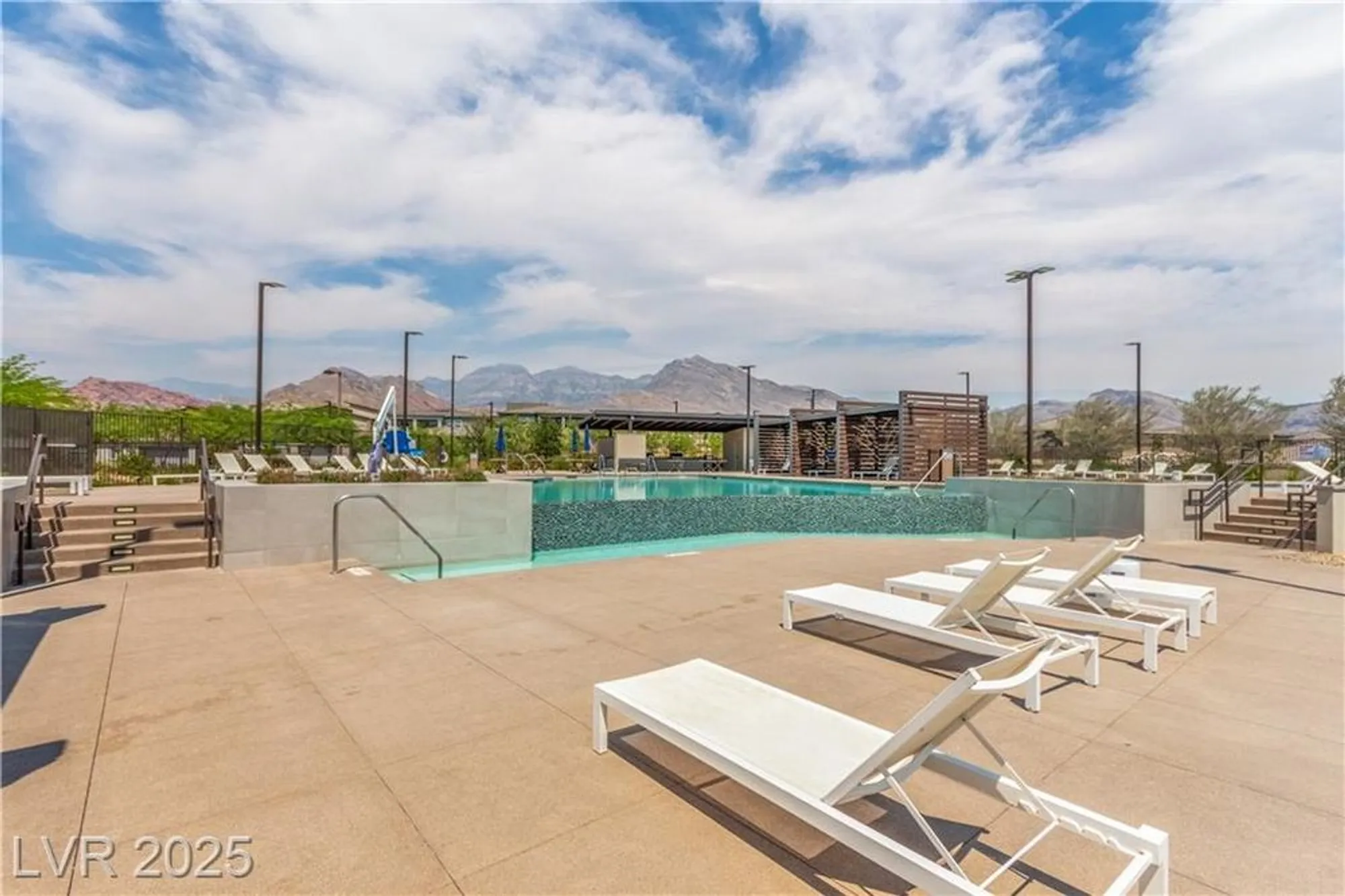 Property Slideshow image 35 of 43 | 905 belleforte ln, Las Vegas, NV, 89138