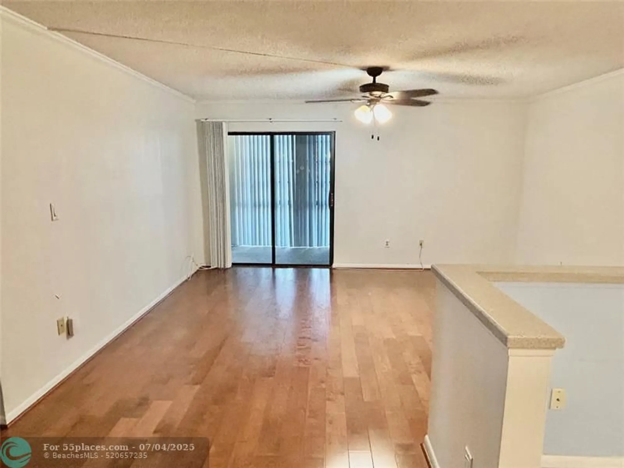 Property Slideshow image 8 of 14 | 10429 e clairmont cir # 108, Tamarac, FL, 33321