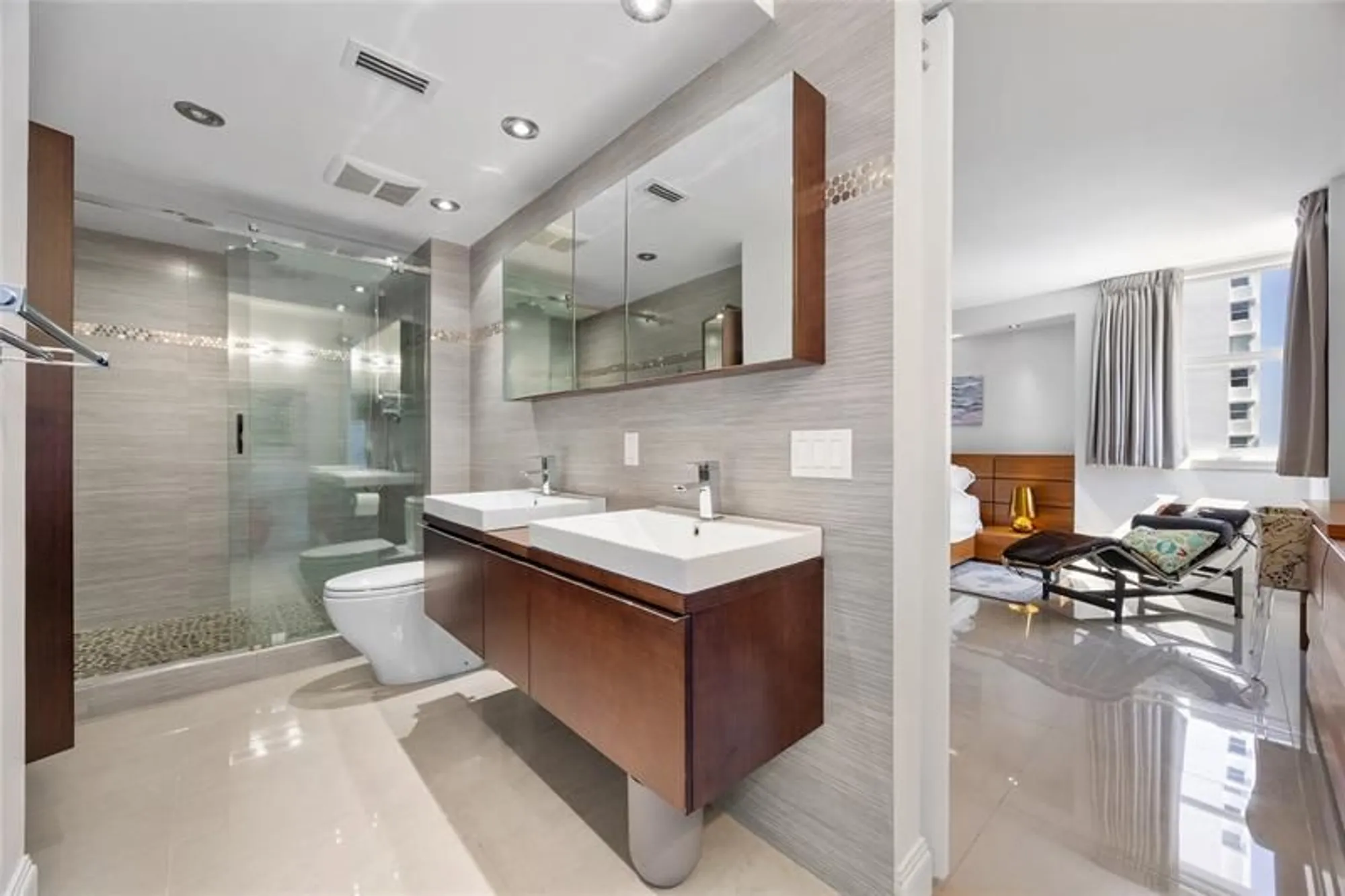 Property Slideshow image 20 of 50 | 1880 s ocean dr ts306, Hallandale Beach, FL, 33009