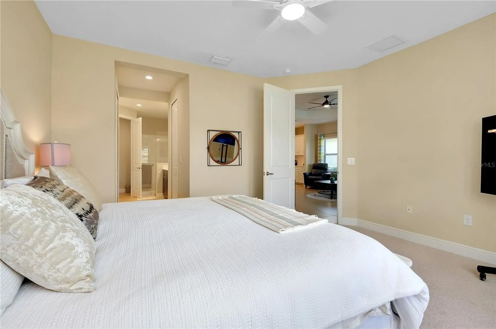 Property Slideshow image 28 of 59 | 21629 avon park ct, Venice, FL, 34293