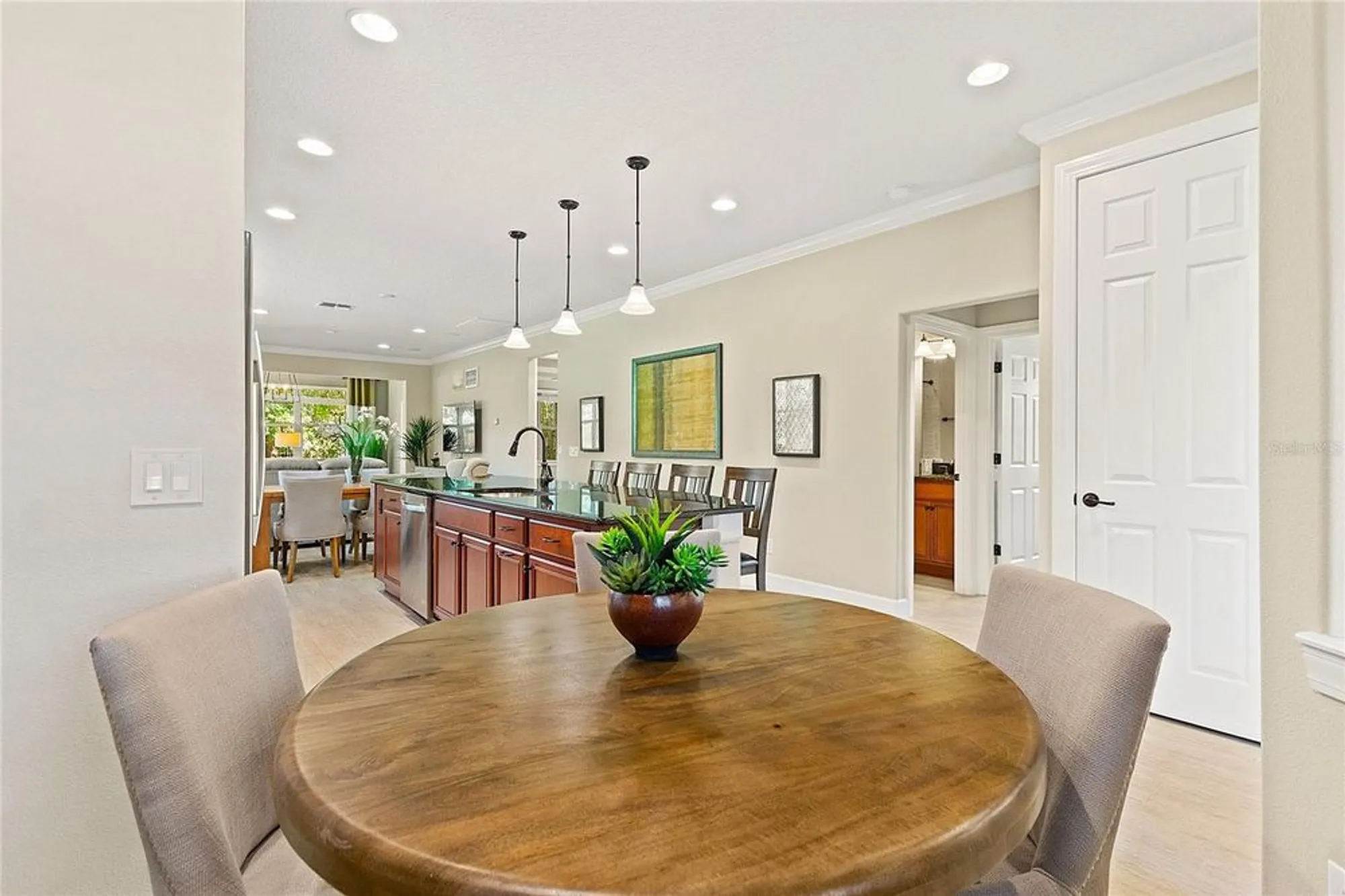 Property Slideshow image 17 of 86 | 513 san sebastian ct, Davenport, FL, 33837