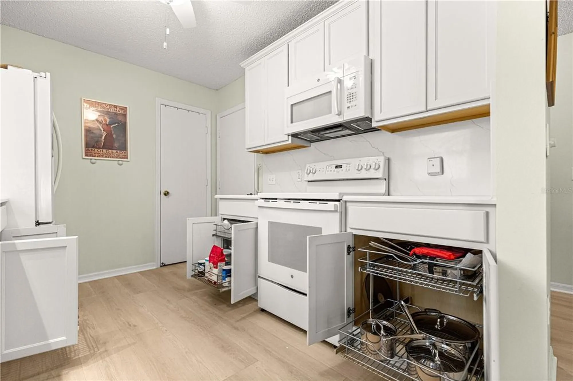 Property Slideshow image 31 of 31 | 729 hernandez dr, The Villages, FL, 32159