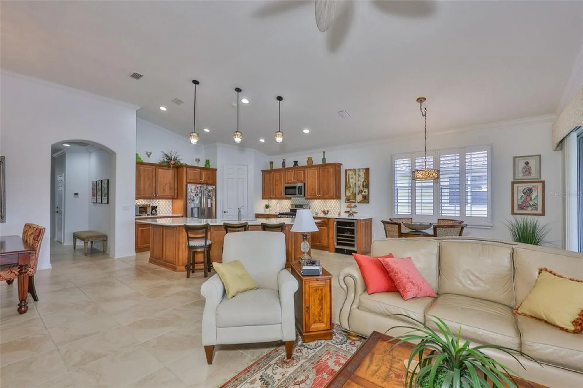Property Slideshow image 19 of 57 | 1360 emerald dunes dr, Sun City Center, FL, 33573