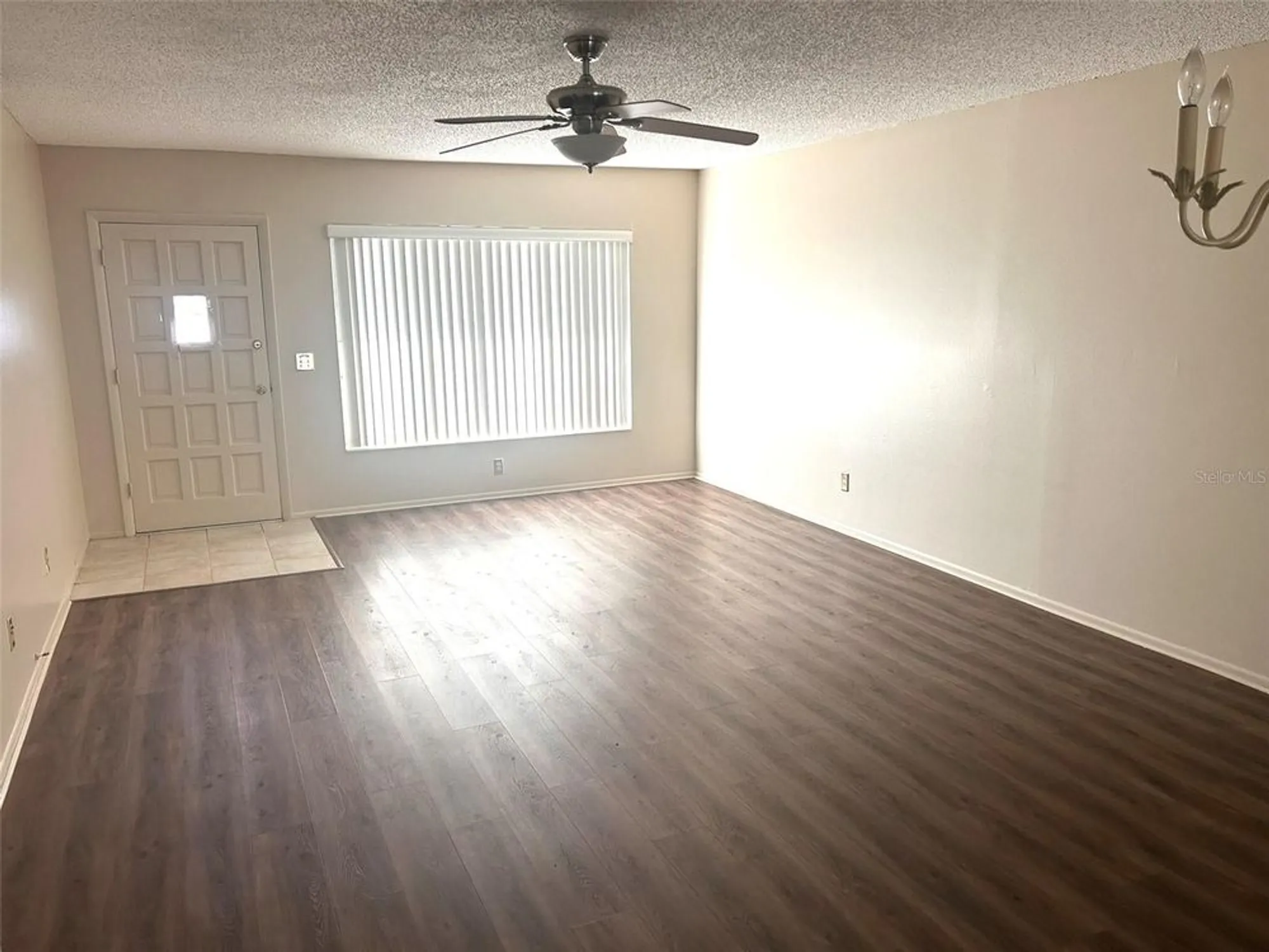 Property Slideshow image 5 of 55 | 2402 ecuadorian way apt 18, Clearwater, FL, 33763