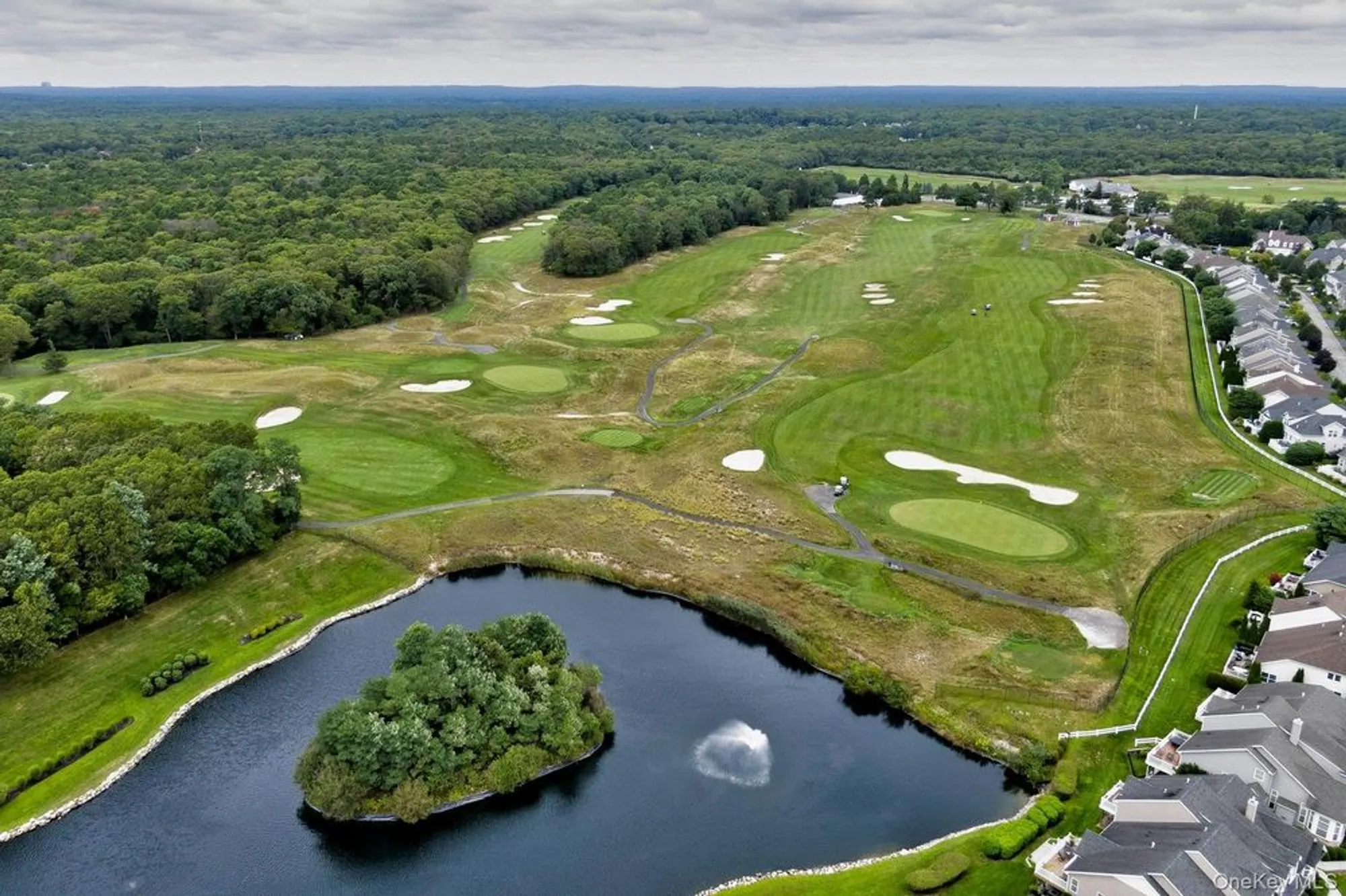 Property Slideshow image 28 of 40 | 279 augusta dr, Medford, NY, 11763