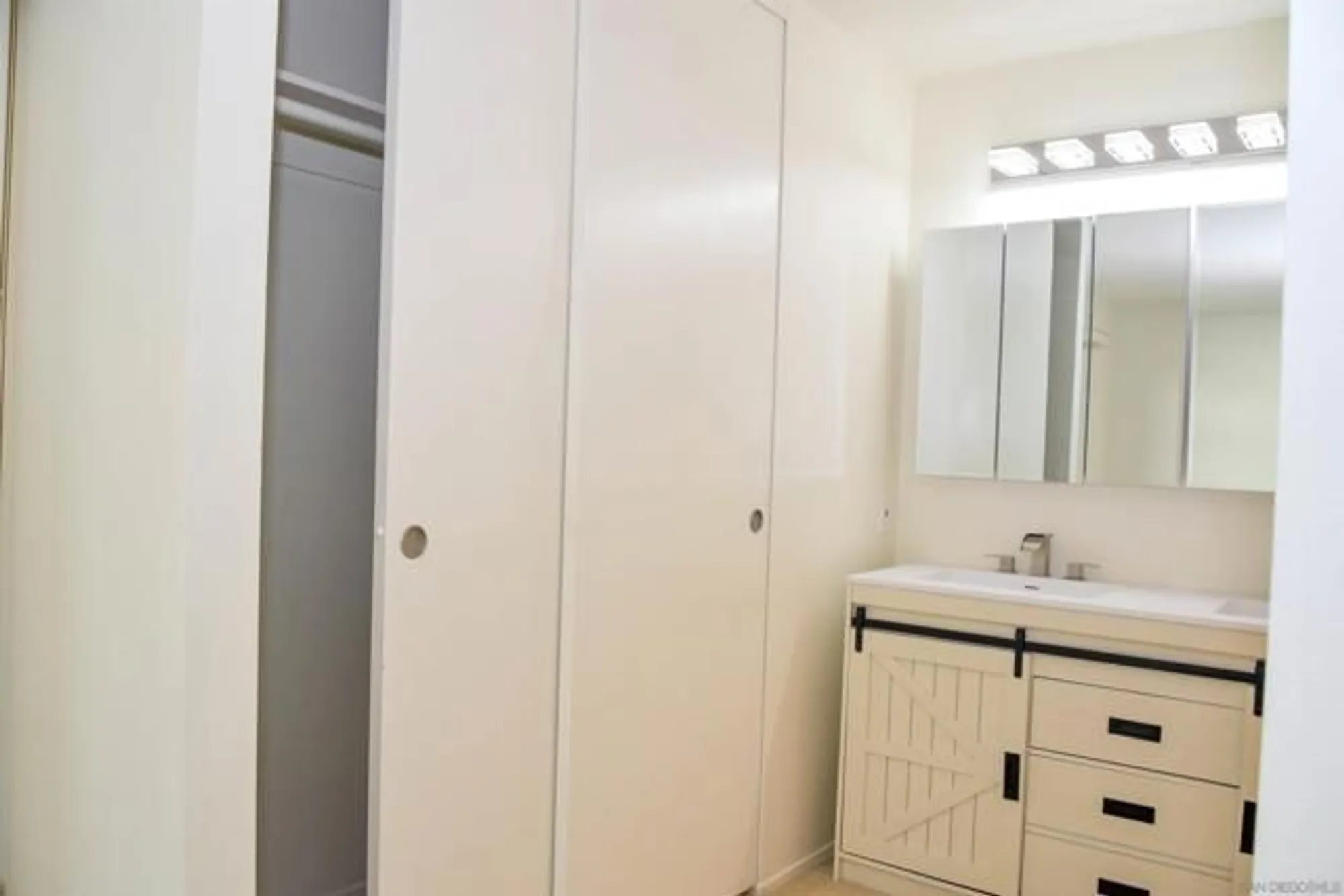 Property Slideshow image 19 of 56 | 16734 bernardo oaks dr, San Diego, CA, 92128