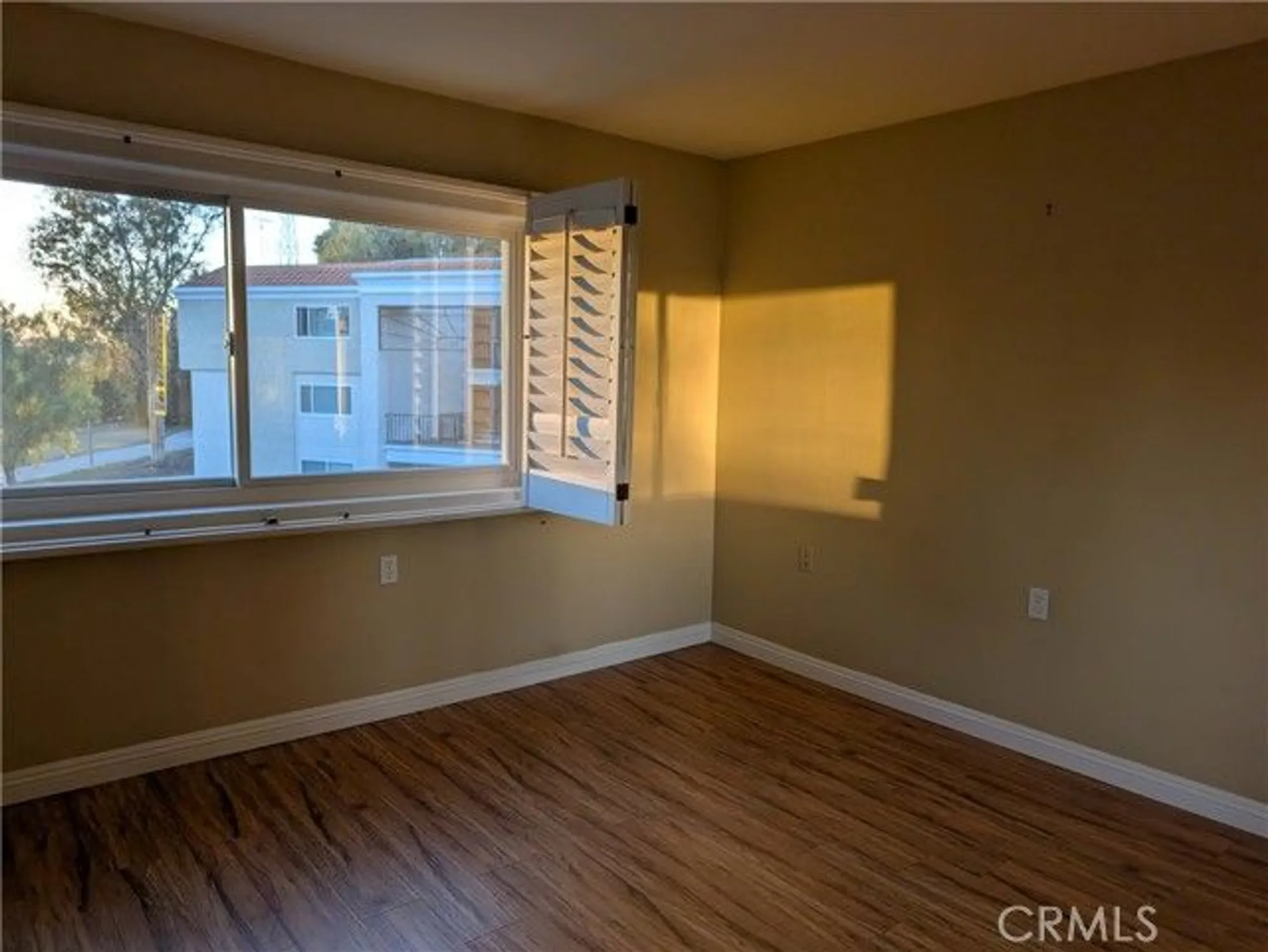 Property Slideshow image 8 of 47 | 4006 calle sonora oeste unit 3f, Laguna Woods, CA, 92637