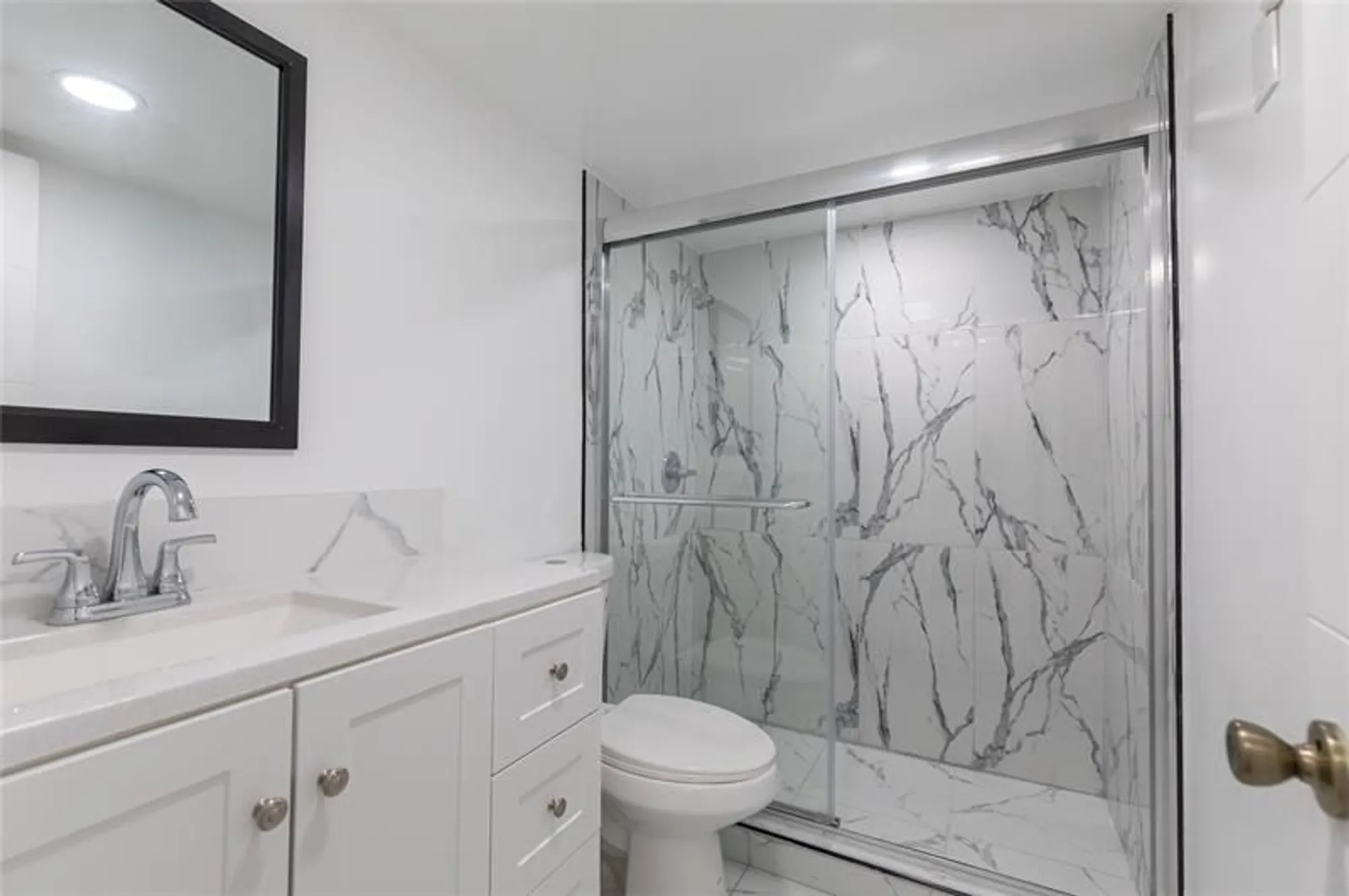 Property Slideshow image 16 of 39 | 3081 nw 47th ter 107, Lauderdale Lakes, FL, 33313