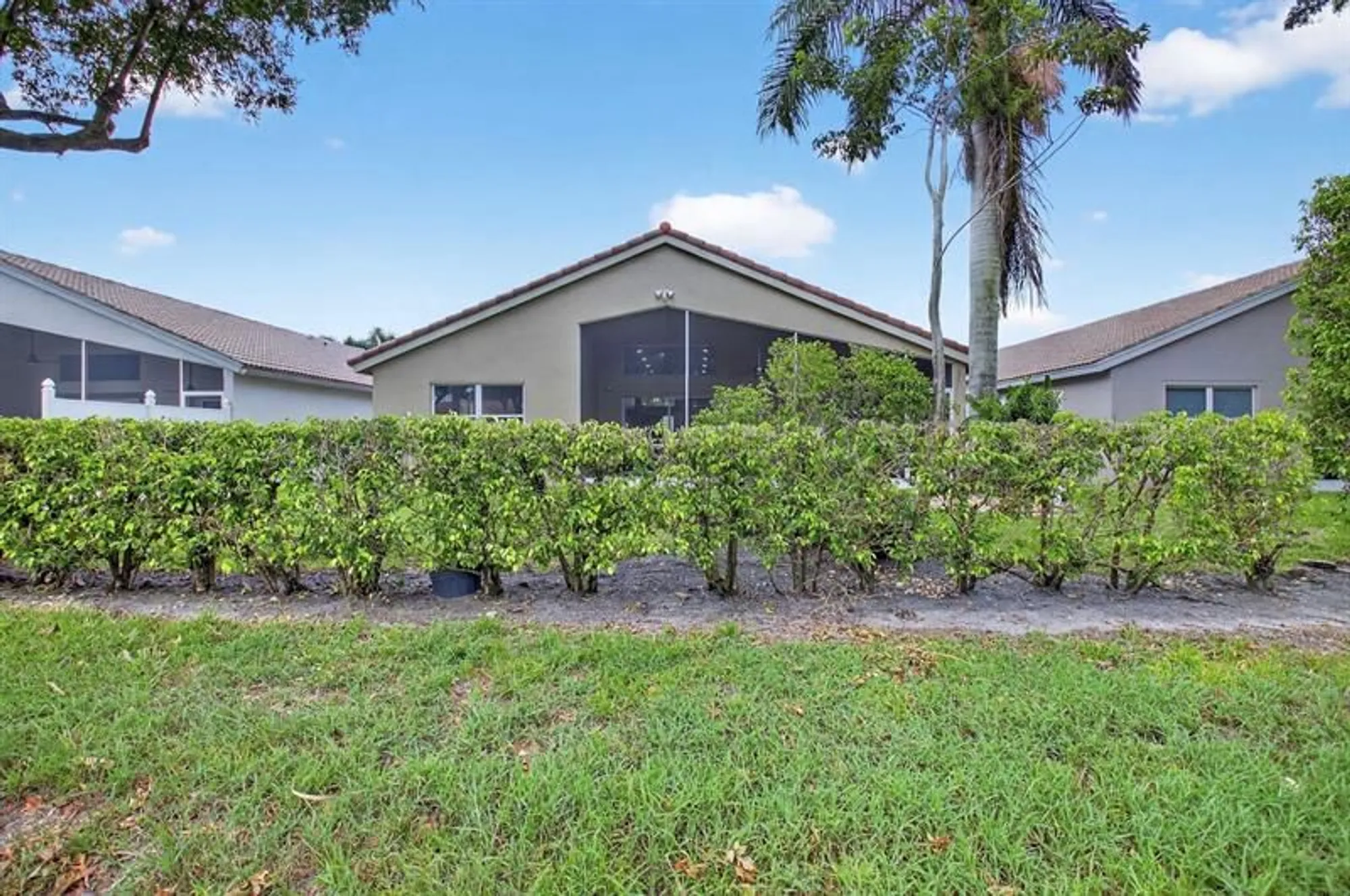 Property Slideshow image 41 of 62 | 5891 royal isles blvd, Boynton Beach, FL, 33437
