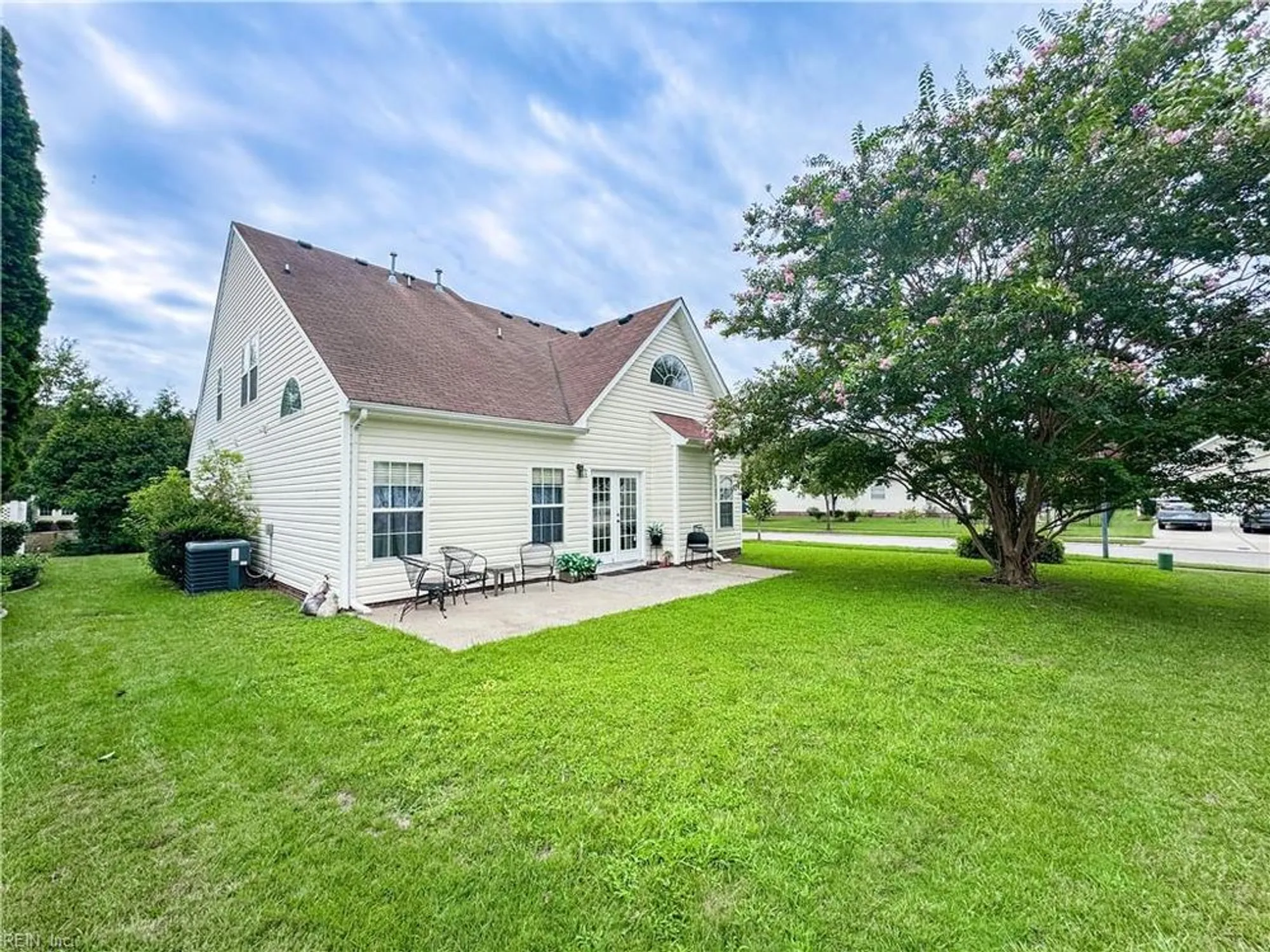 Property Slideshow image 33 of 38 | 2937 einstein dr, Virginia Beach, VA, 23456