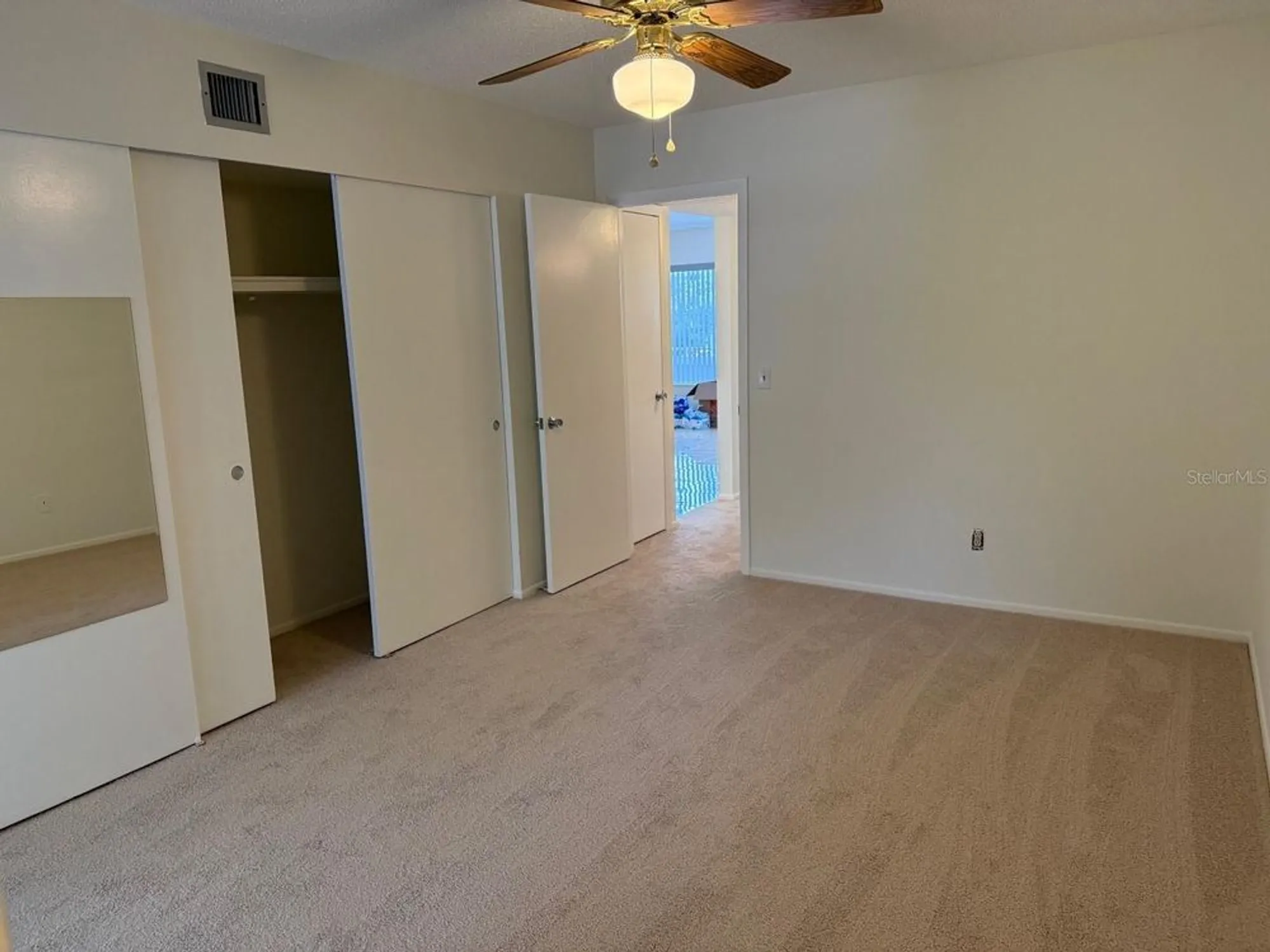 Property Slideshow image 15 of 31 | 2426 persian dr apt 38, Clearwater, FL, 33763