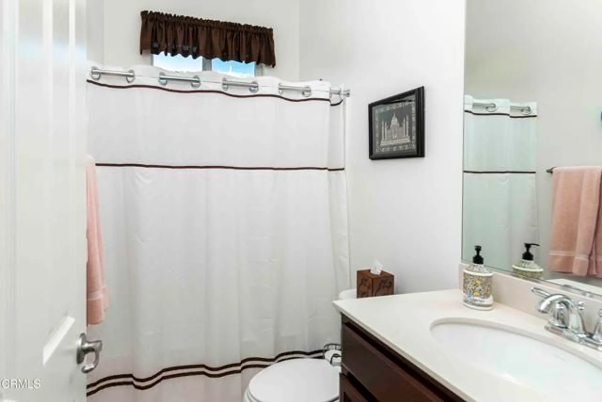 Property Slideshow image 27 of 43 | 10022 besancon way, Bakersfield, CA, 93306