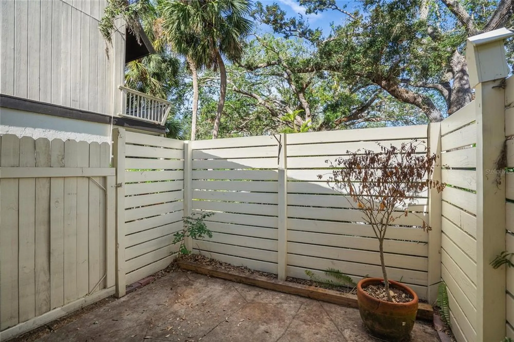 Property Slideshow image 20 of 35 | 6906 woodwind dr 12, Sarasota, FL, 34231