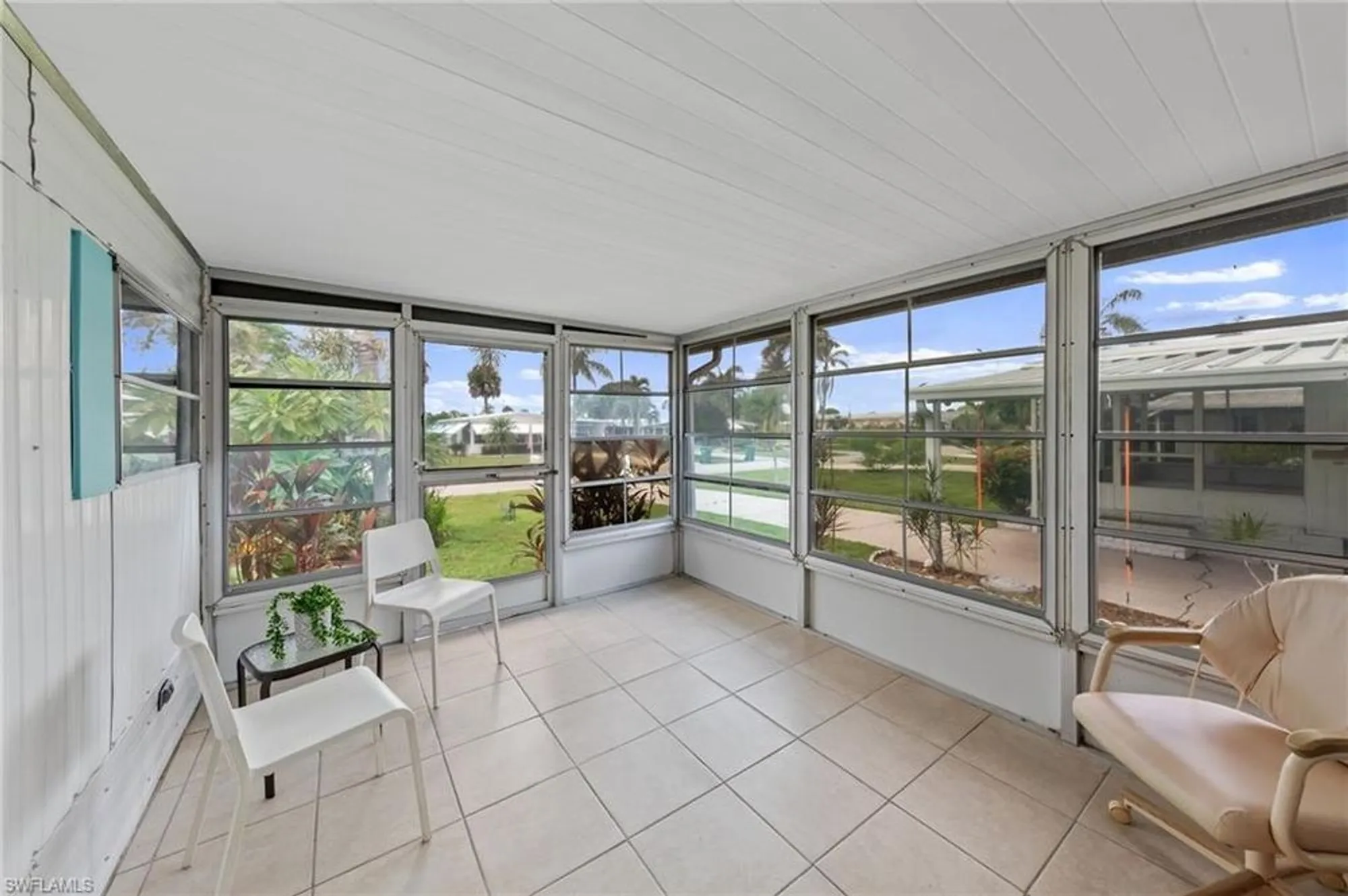 Property Slideshow image 23 of 40 | 16 san remo cir, Naples, FL, 34112