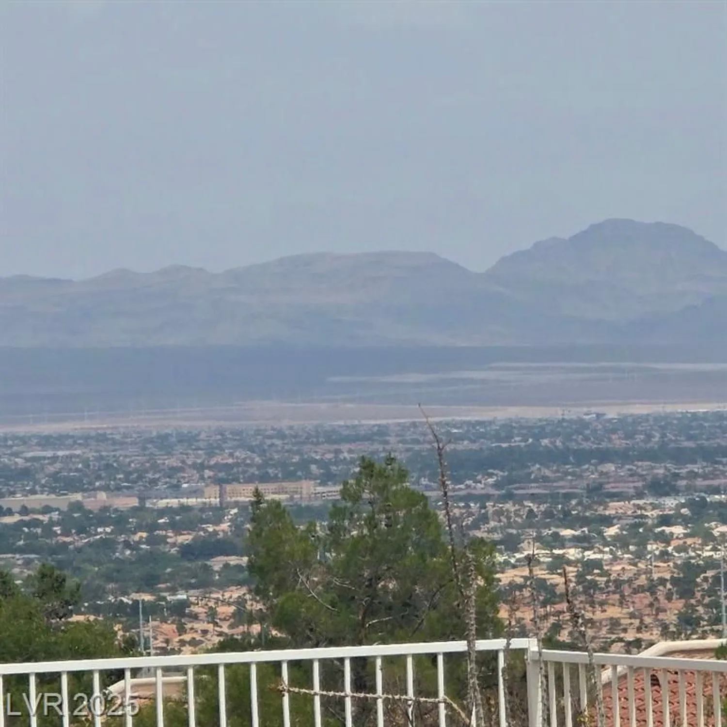 Property Slideshow image 2 of 38 | 10713 paradise point dr, Las Vegas, NV, 89134