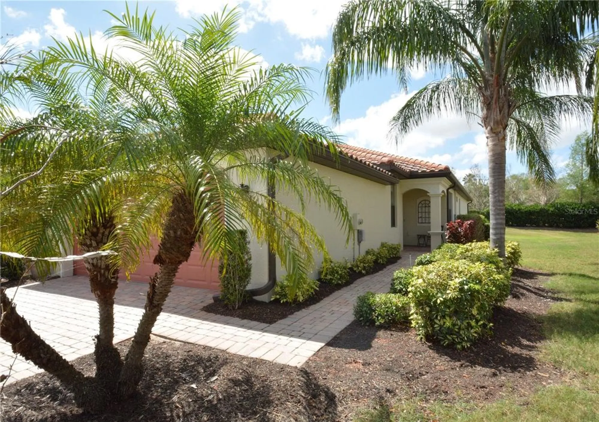 Property Slideshow image 1 of 29 | 6740 willowshire way, Bradenton, FL, 34212