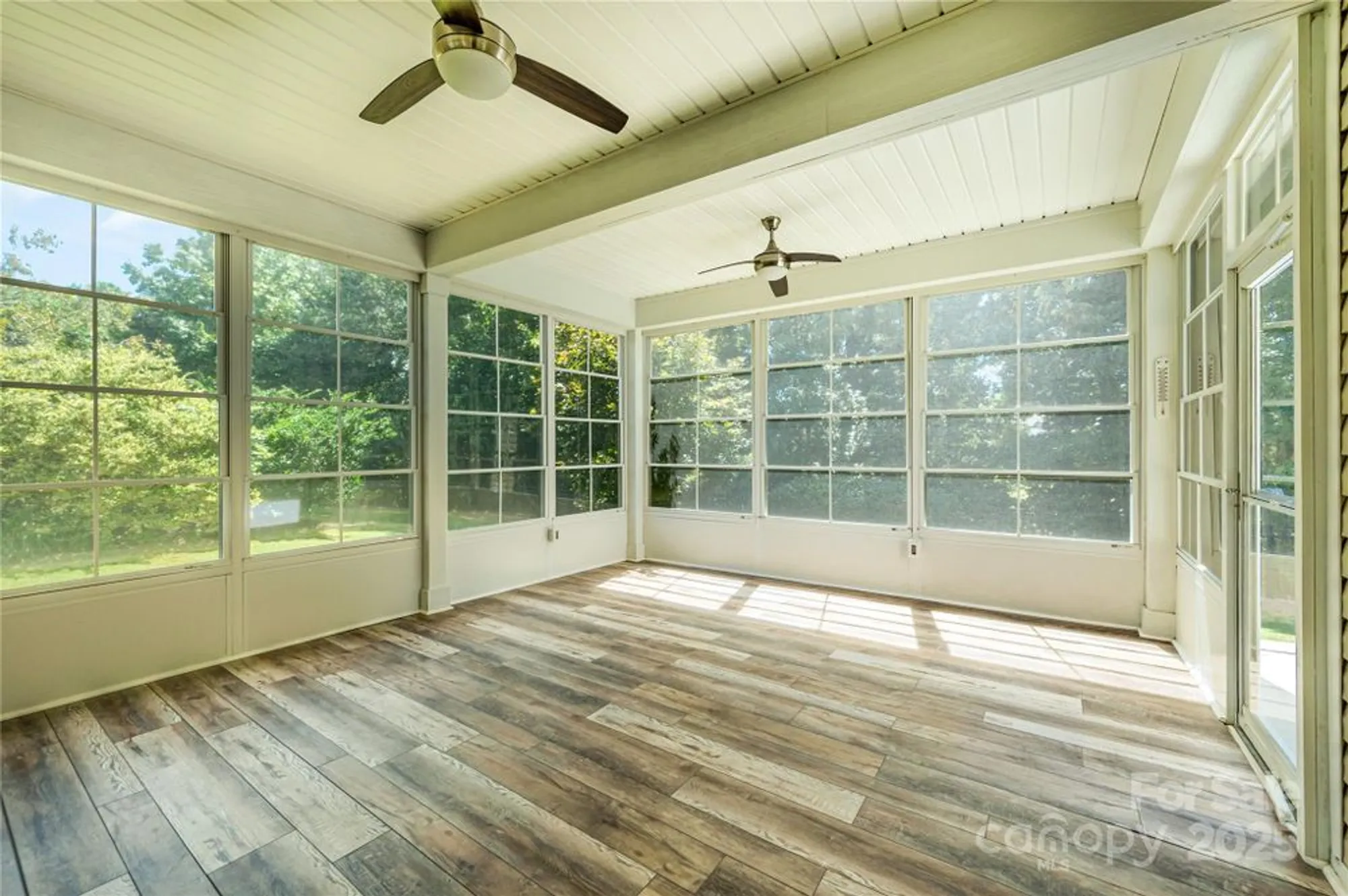 Property Slideshow image 11 of 17 | 23016 whimbrel cir, Fort Mill, SC, 29707