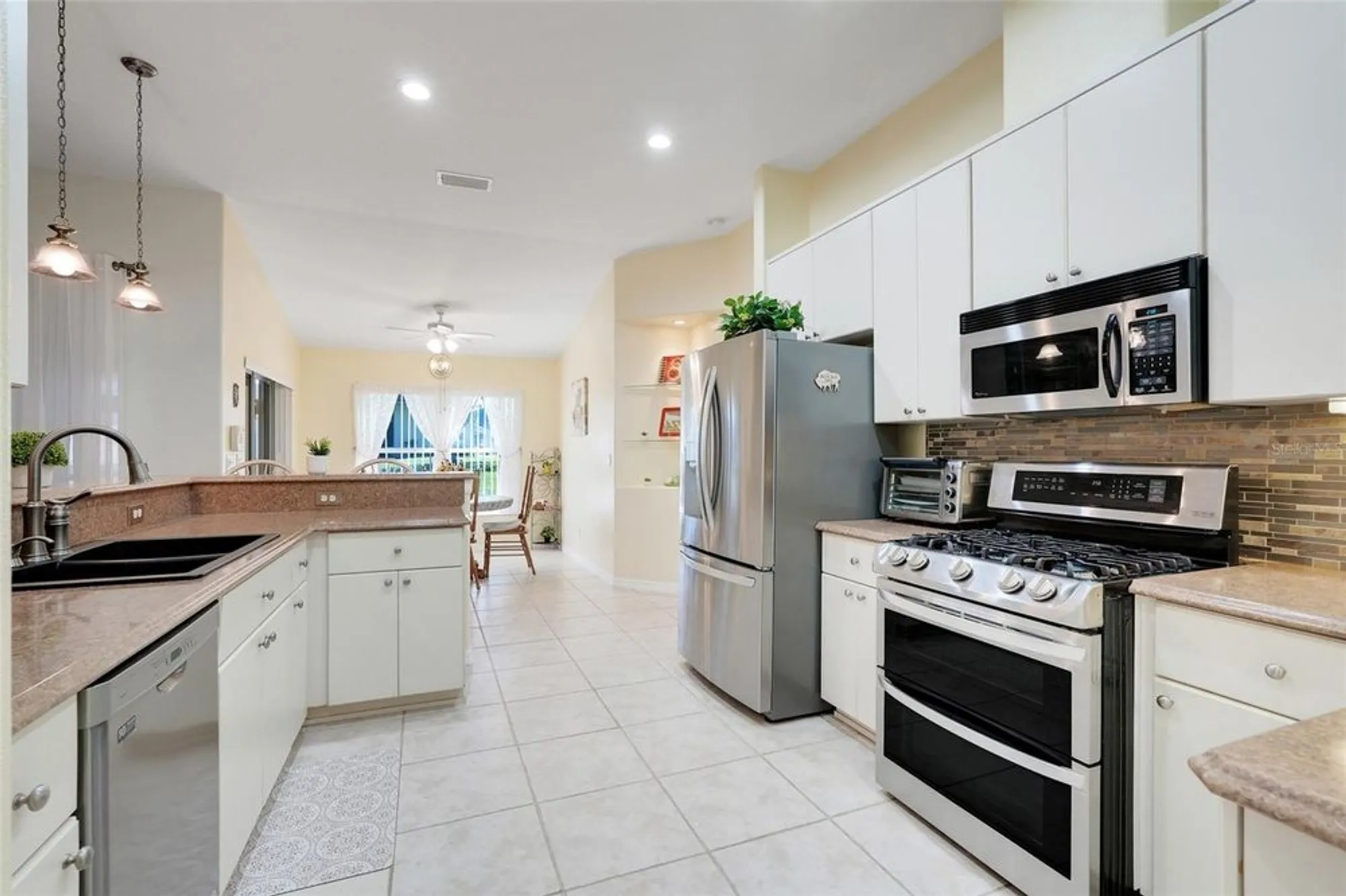 Property Slideshow image 2 of 49 | 5304 fantasy way, Leesburg, FL, 34748