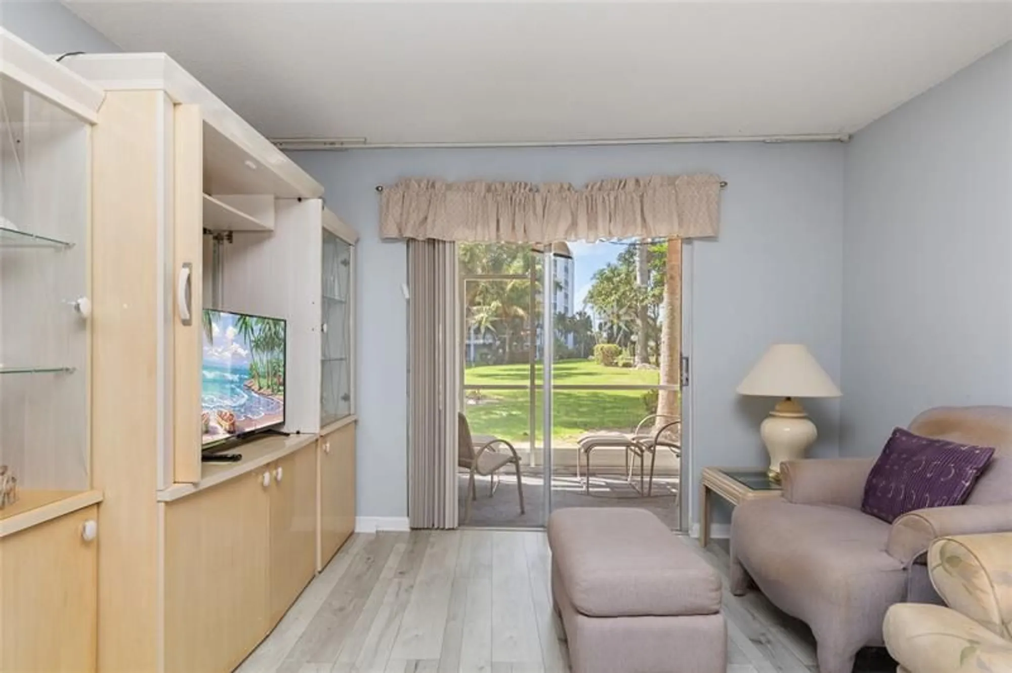 Property Slideshow image 13 of 27 | 2731 ne 14th street cswy 121, Pompano Beach, FL, 33062