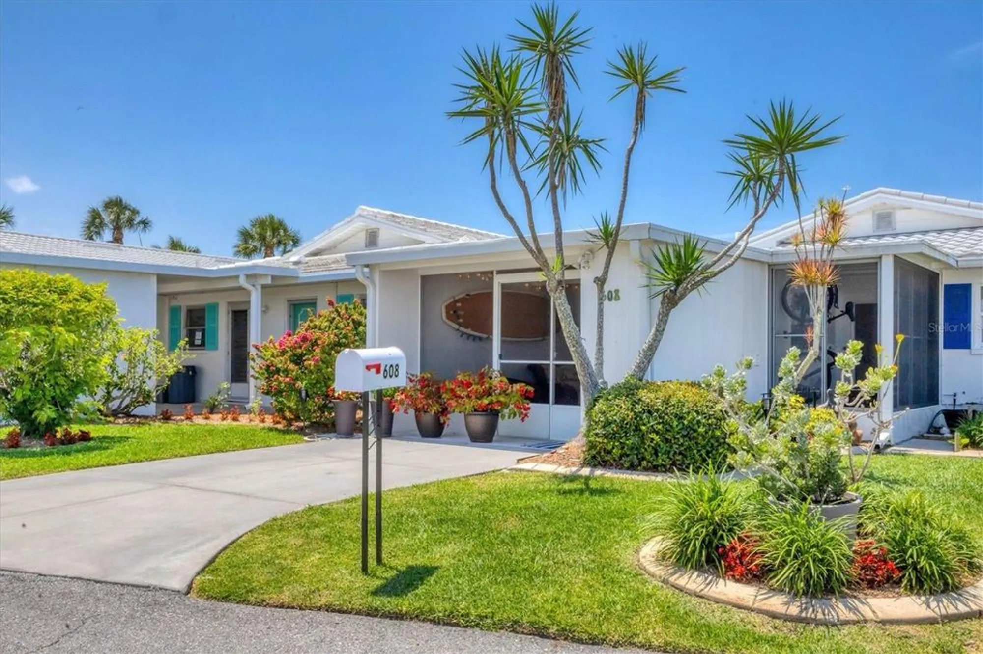 Property Slideshow image 3 of 53 | 608 fair winds dr, Nokomis, FL, 34275