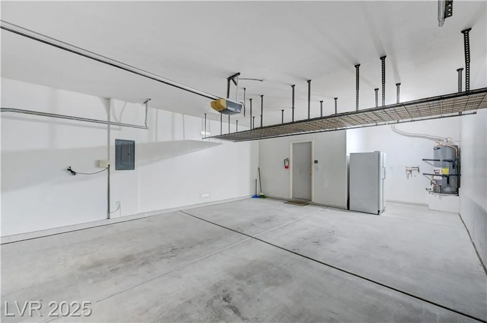 Property Slideshow image 33 of 41 | 2738 grand forks rd, Henderson, NV, 89052