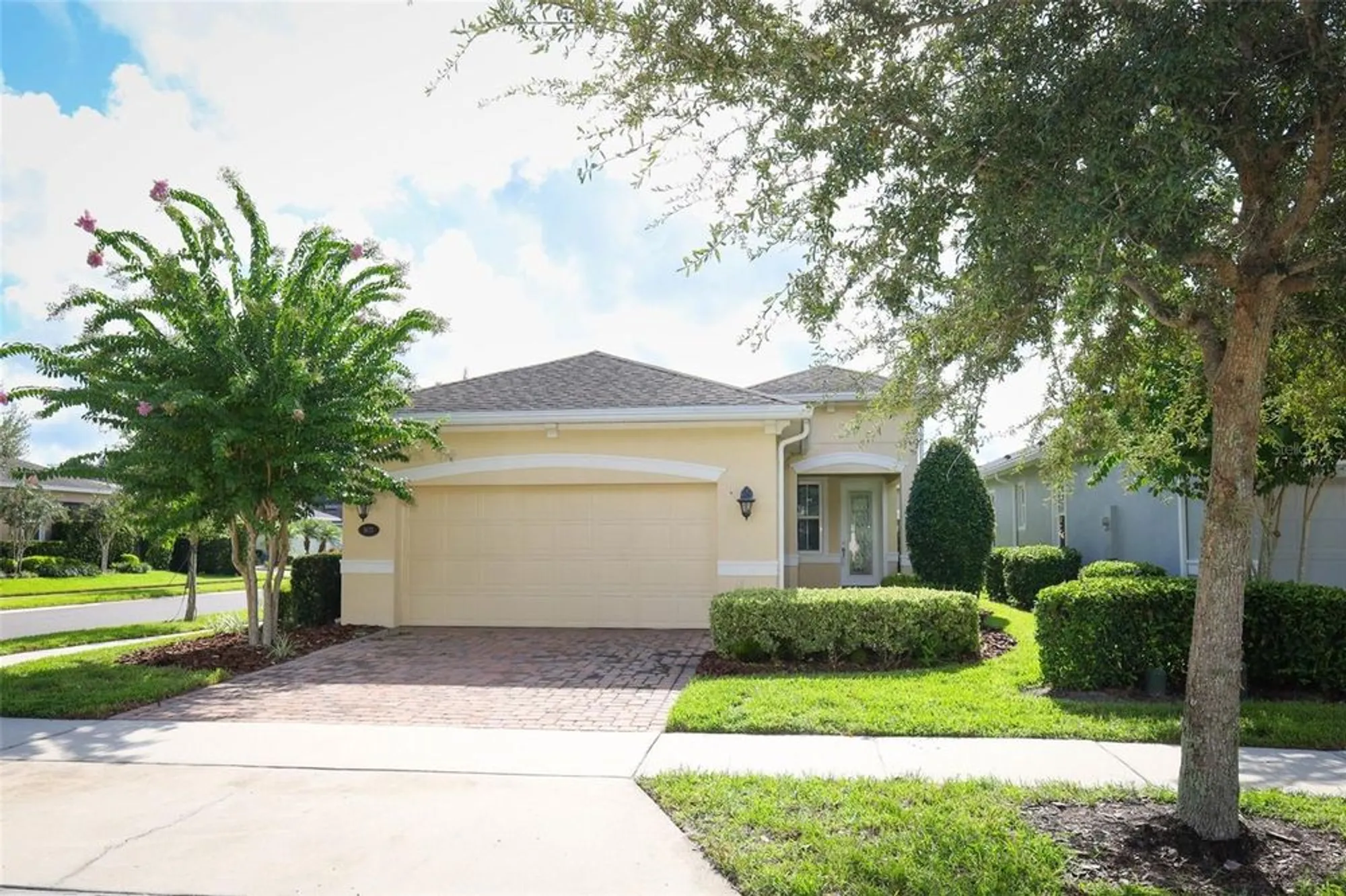 Property Slideshow image 1 of 43 | 1677 victoria gardens dr, Deland, FL, 32724