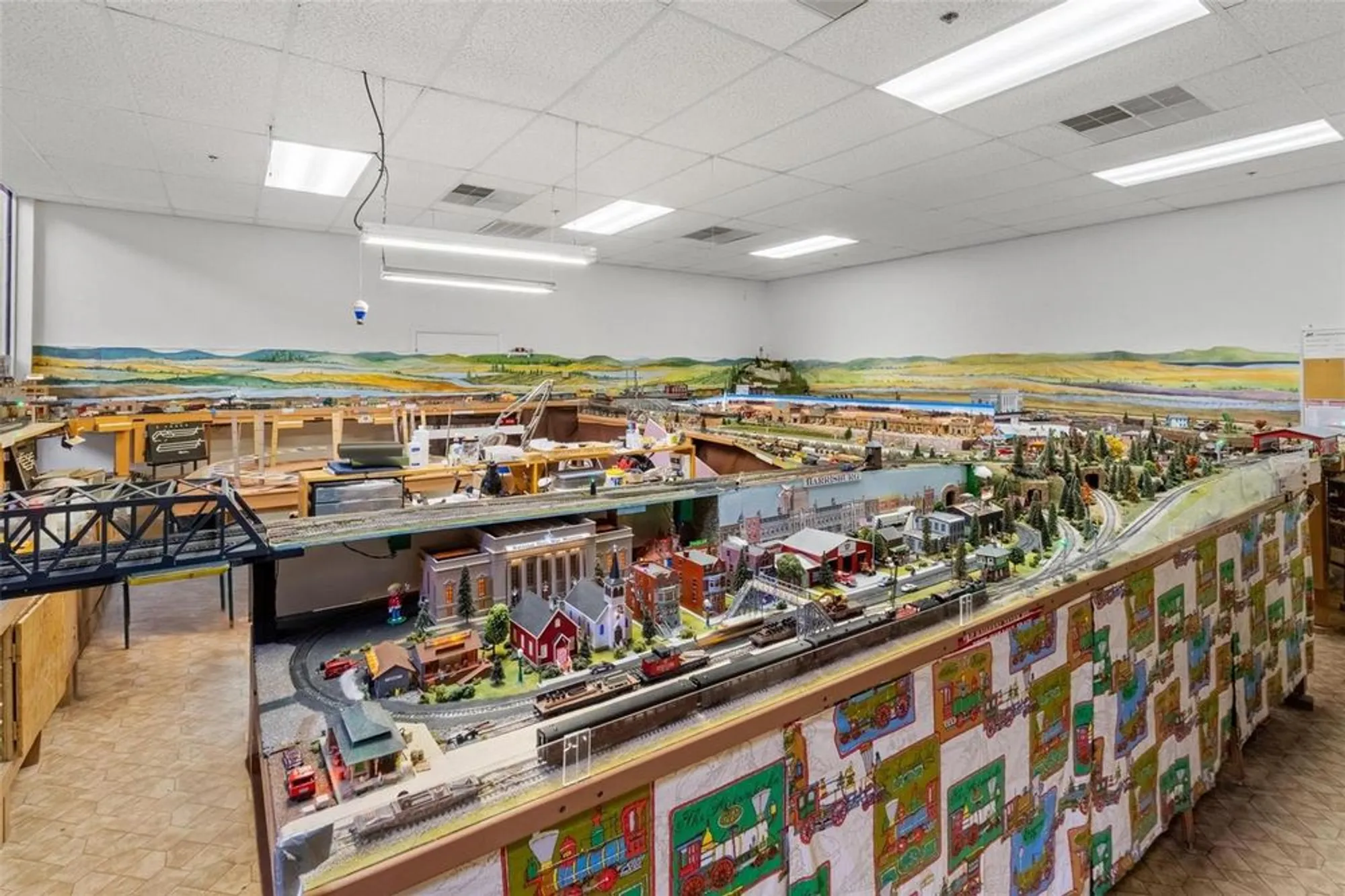 Property Slideshow image 31 of 33 | 201 bedford trl apt 123, Sun City Center, FL, 33573