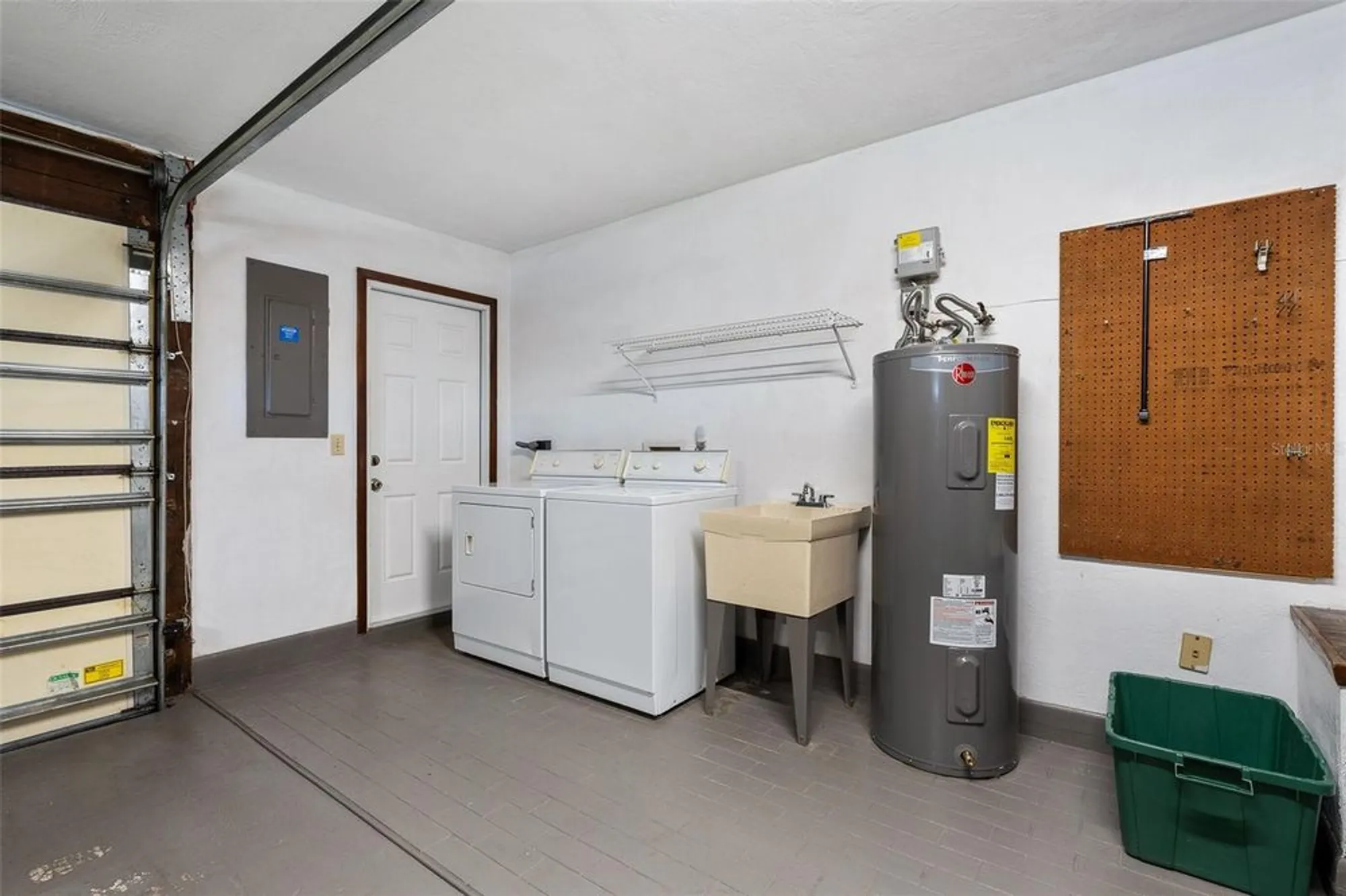 Property Slideshow image 41 of 48 | 521 pelican bay dr, Daytona Beach, FL, 32119