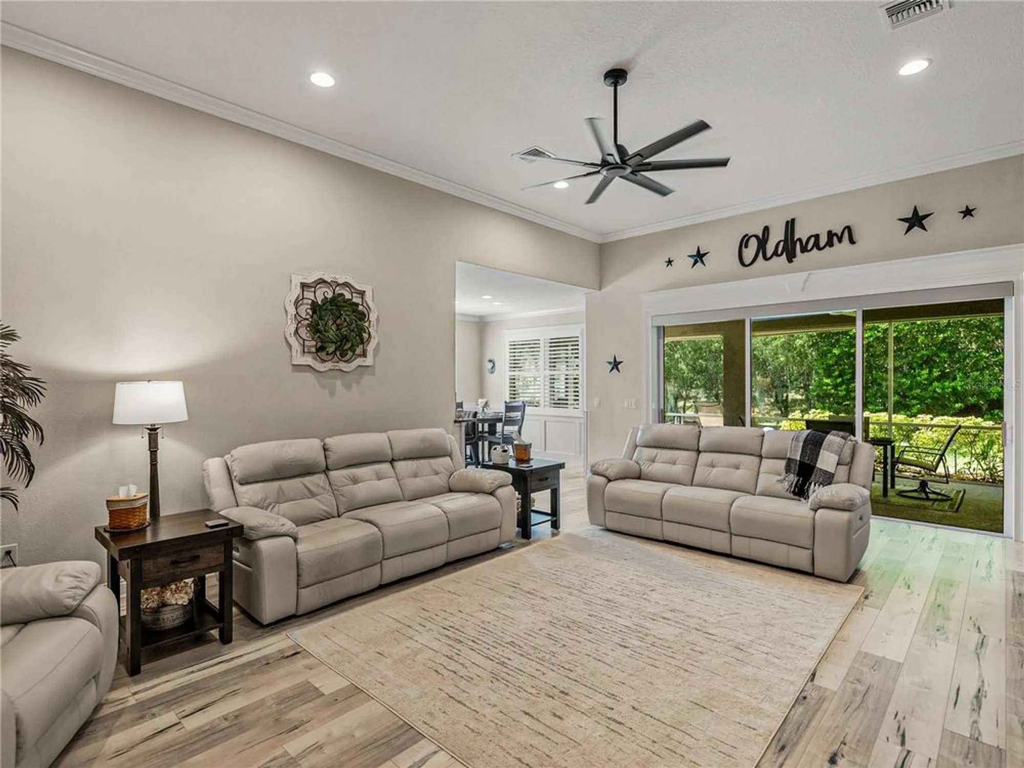 Property Slideshow image 16 of 77 | 8152 lake james dr, Lakeland, FL, 33810