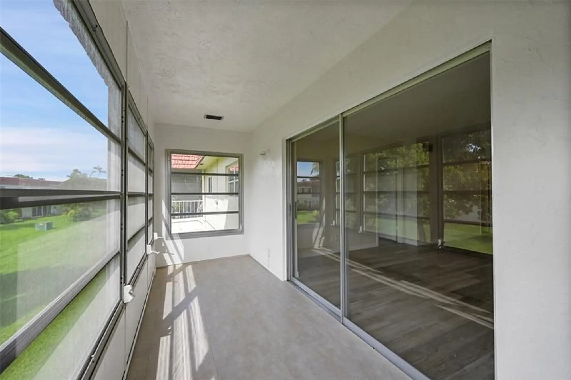 Property Slideshow image 17 of 42 | 23 abbey ln 202, Delray Beach, FL, 33446