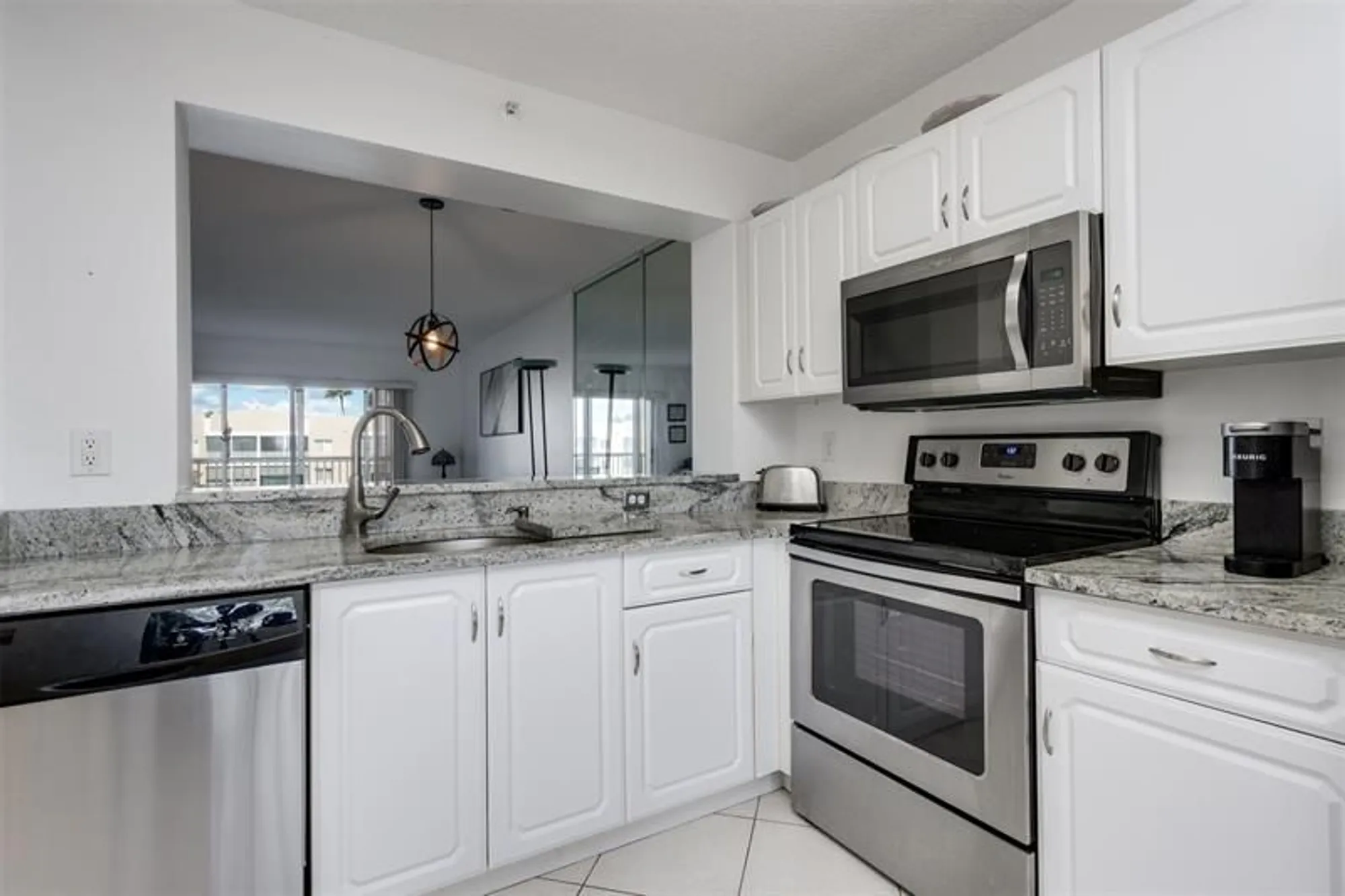 Property Slideshow image 15 of 39 | 9537 weldon cir apt 404, Fort Lauderdale, FL, 33321