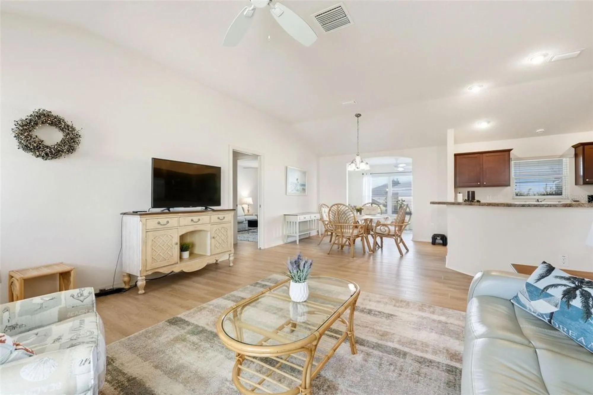 Property Slideshow image 11 of 48 | 937 kauska way, The Villages, FL, 32163