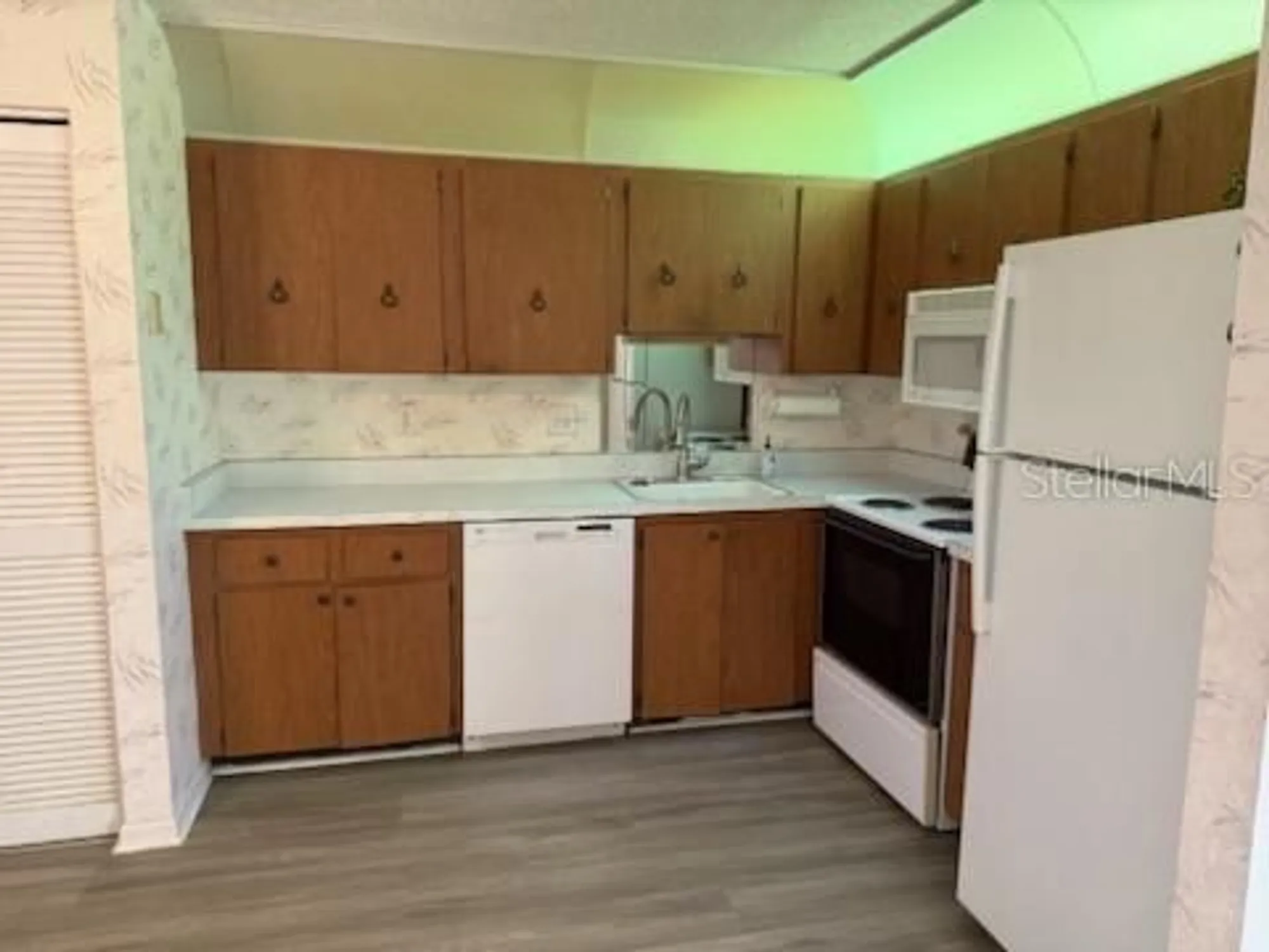 Property Slideshow image 12 of 20 | 3407 42nd st w # 3407, Bradenton, FL, 34205