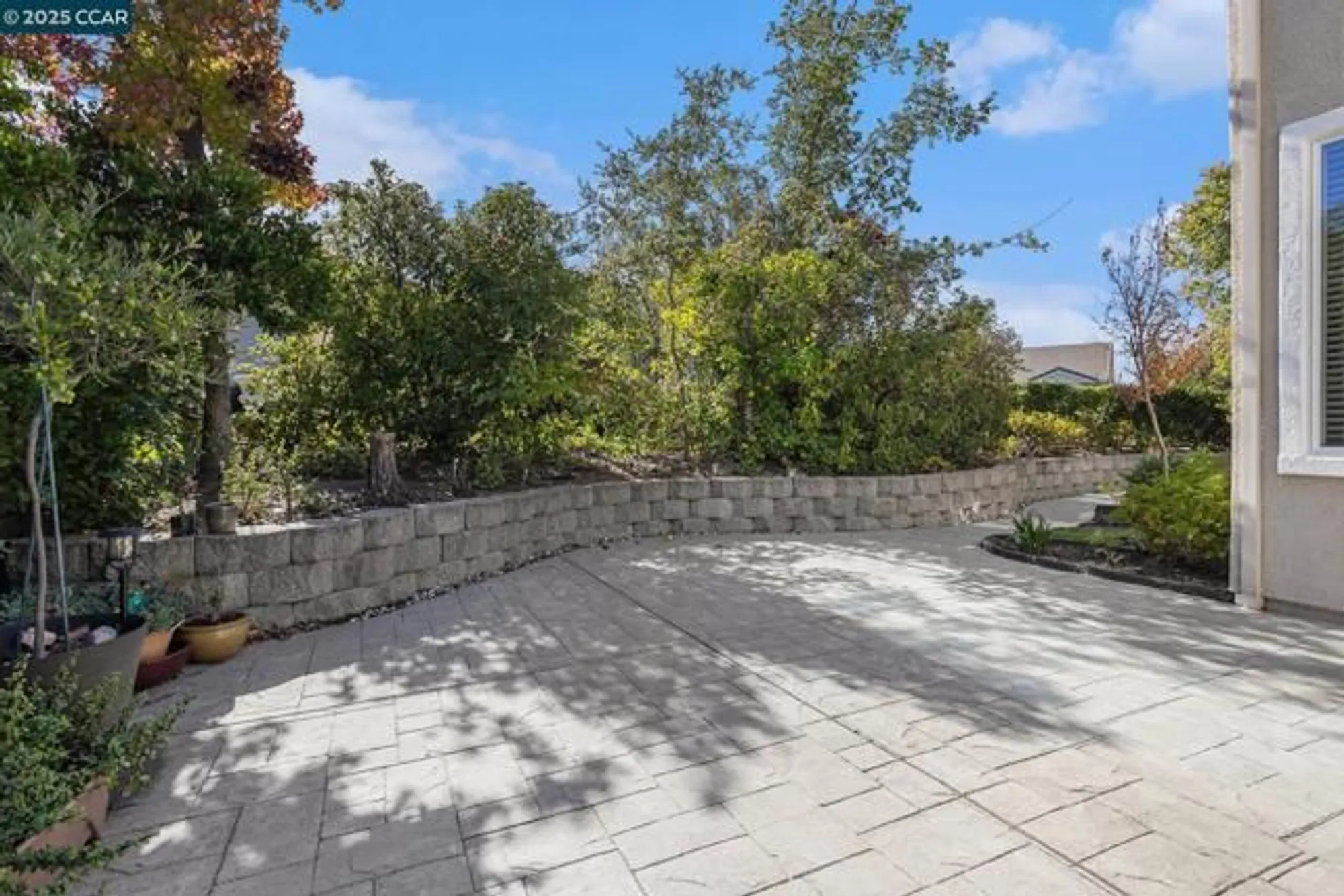 Property Slideshow image 21 of 29 | 2030 kent dr, Brentwood, CA, 94513