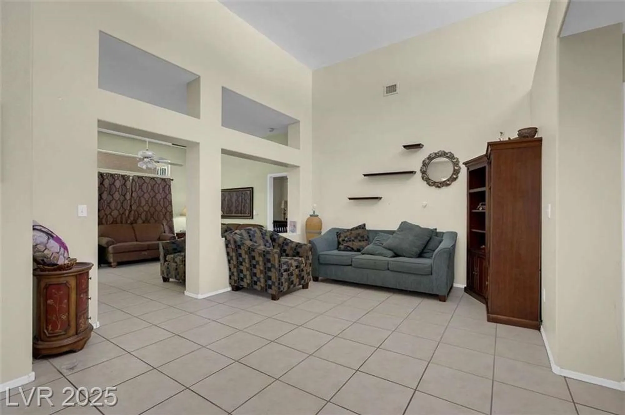 Property Slideshow image 12 of 44 | 10017 bundella dr, Las Vegas, NV, 89134