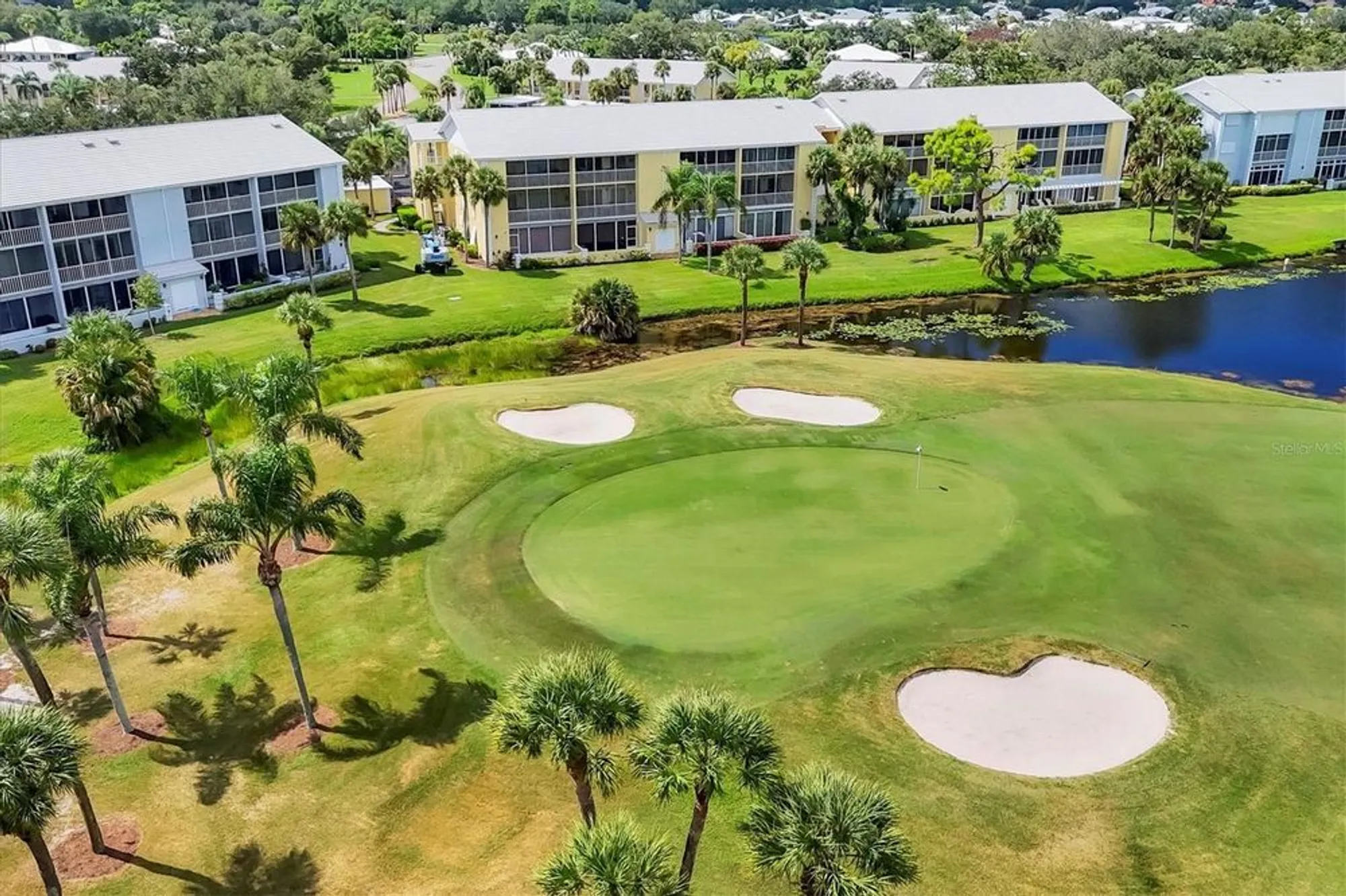 Property Slideshow image 39 of 61 | 408 cerromar cir 331, Venice, FL, 34293