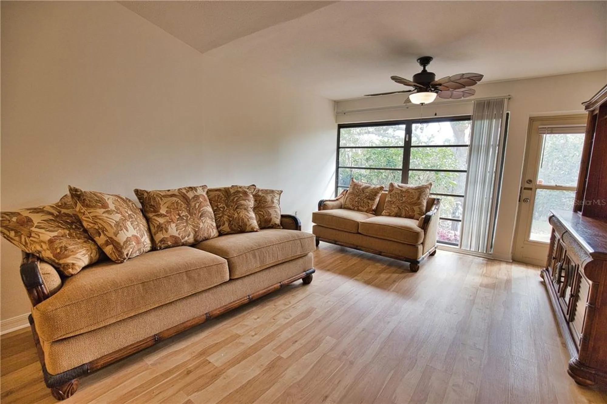 Property Slideshow image 27 of 45 | 7171 wood creek dr 5, Sarasota, FL, 34231