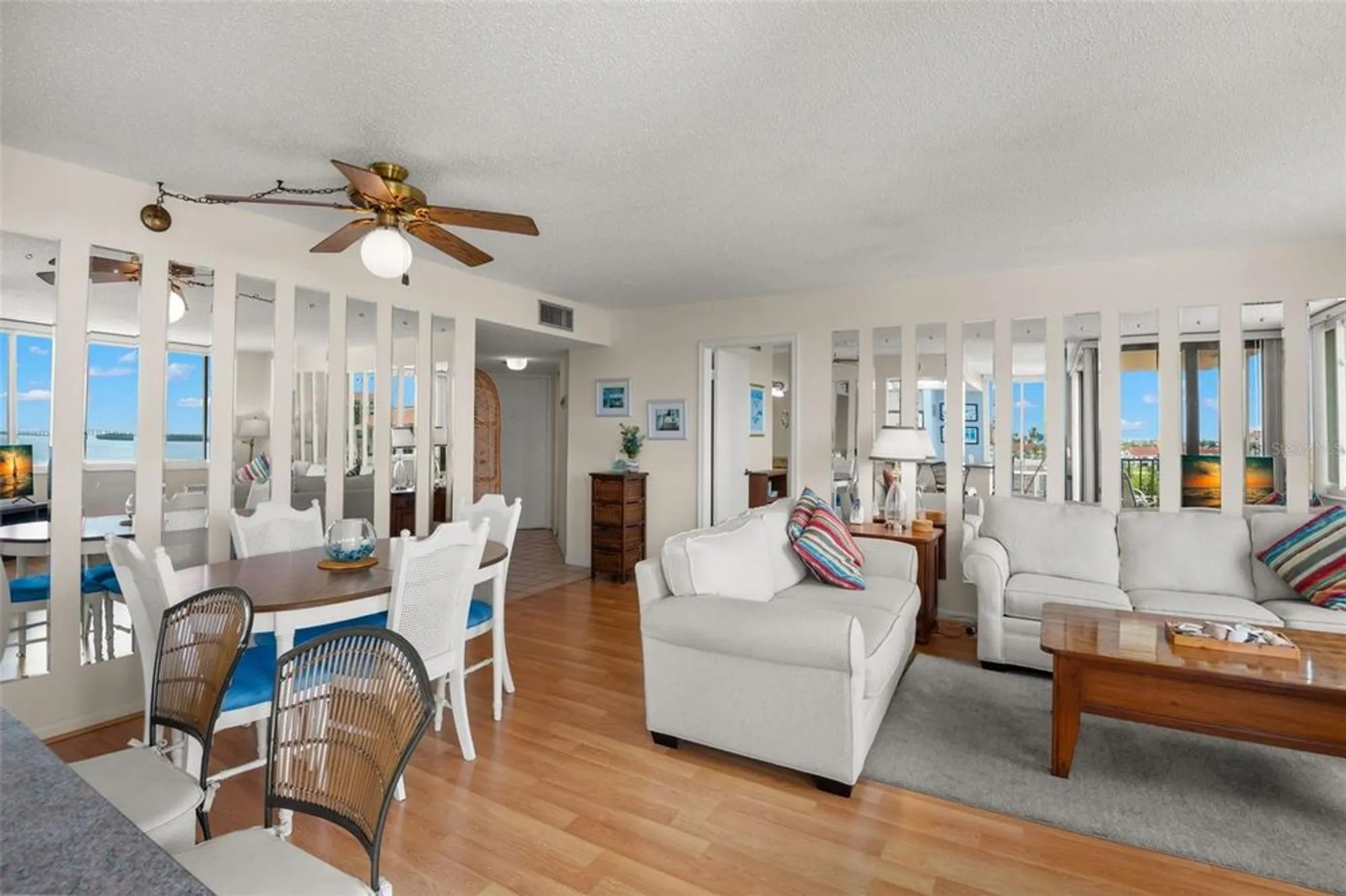Property Slideshow image 5 of 43 | 6219 palma del mar blvd s apt 606, Saint Petersburg, FL, 33715