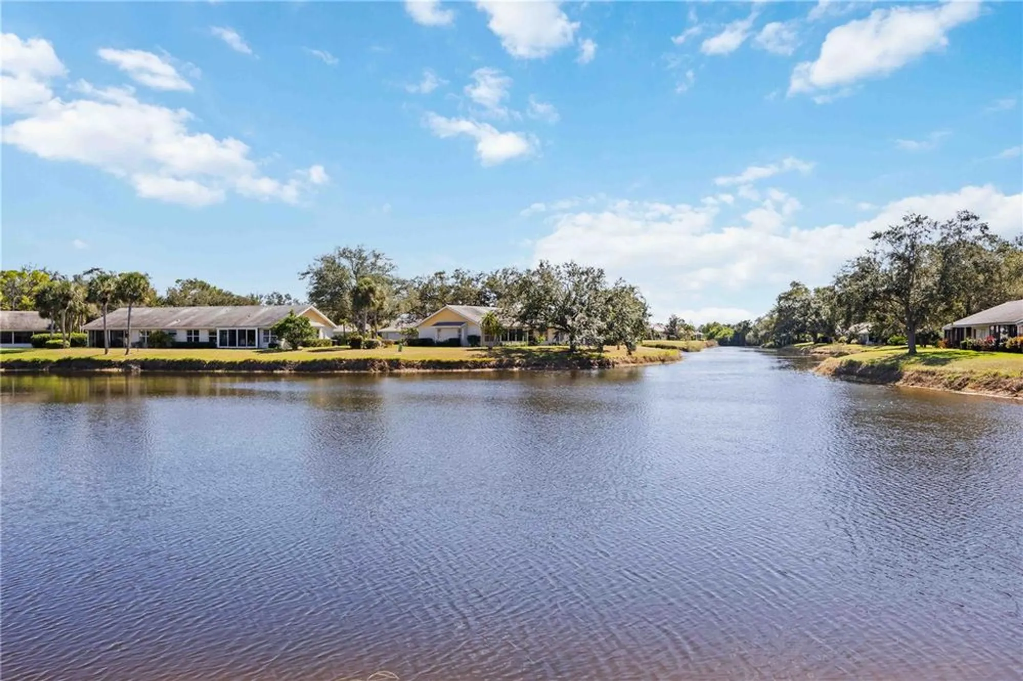 Property Slideshow image 31 of 82 | 214 southampton dr # 327, Venice, FL, 34293