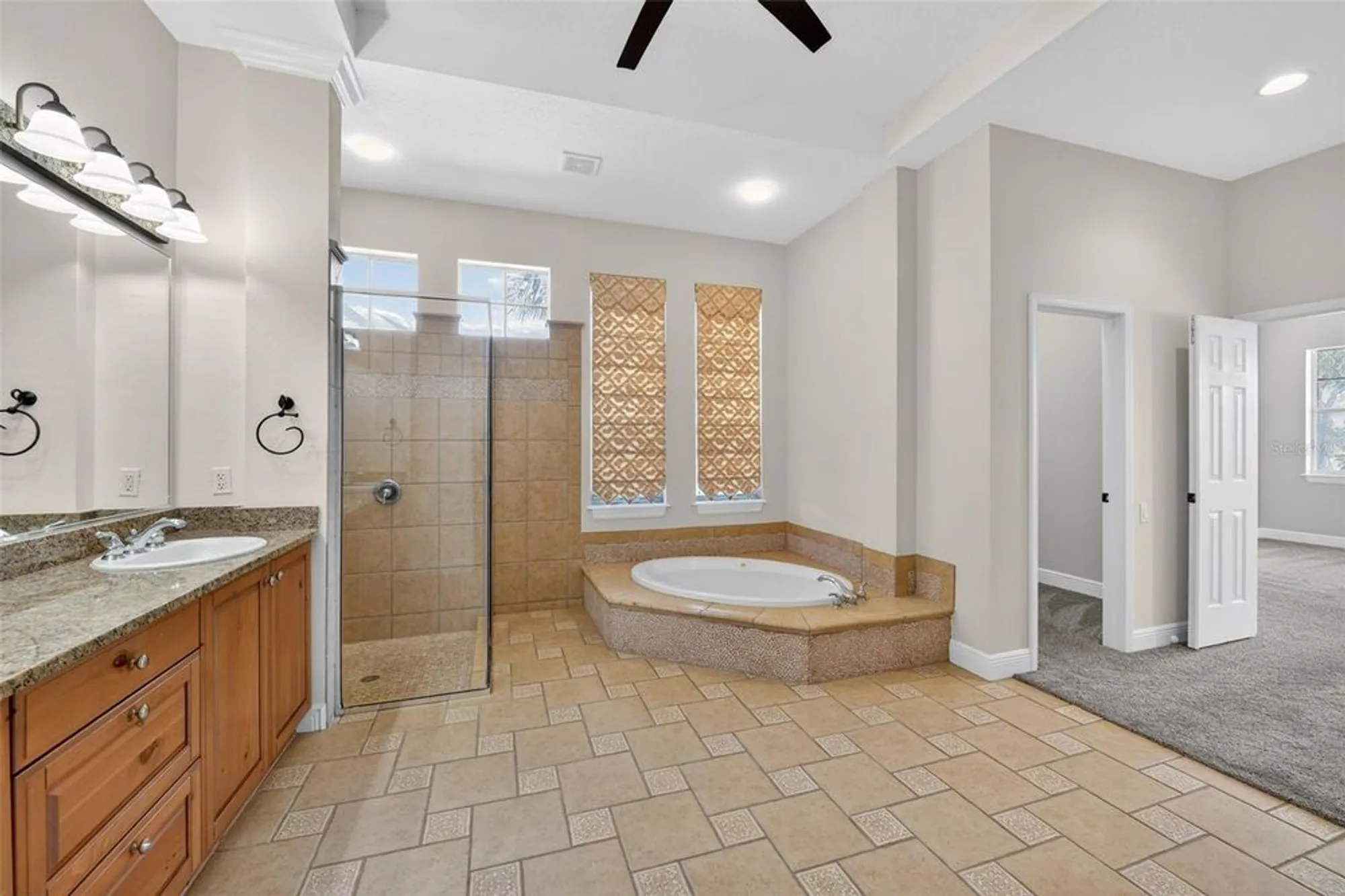 Property Slideshow image 18 of 56 | 5617 seagrass pl, Apollo Beach, FL, 33572