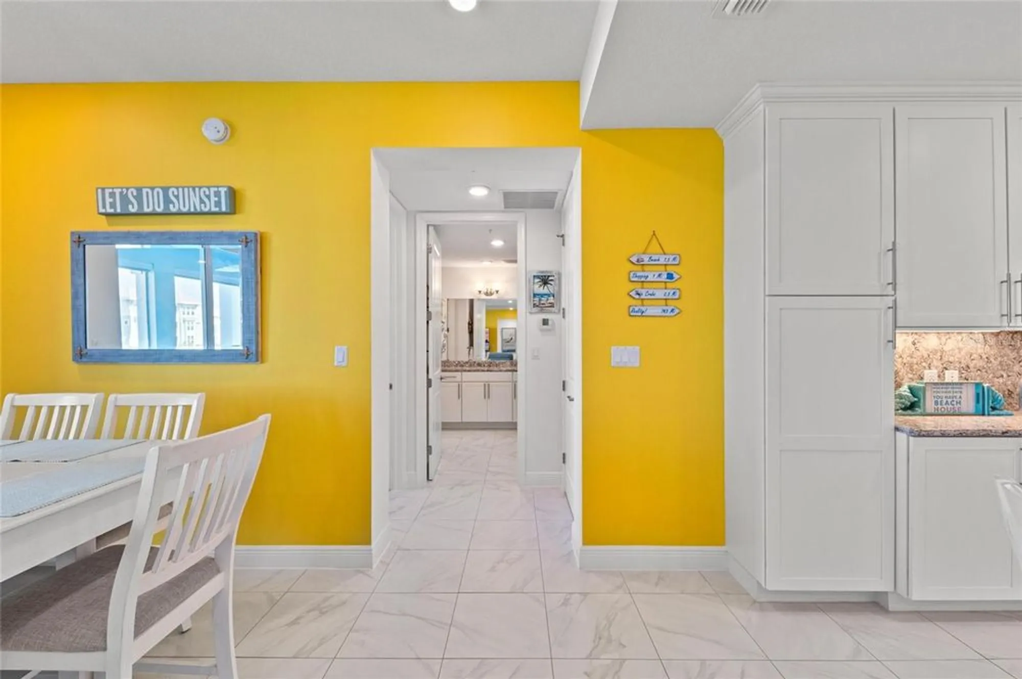 Property Slideshow image 40 of 100 | 387 aruba cir 301, Bradenton, FL, 34209