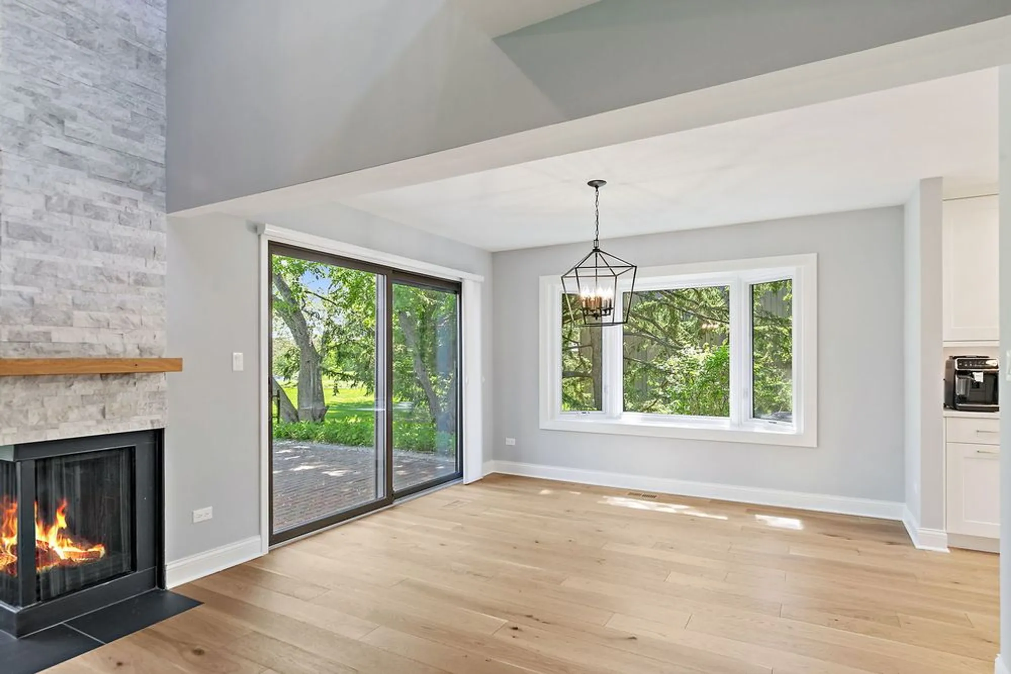 Property Slideshow image 15 of 48 | 535 woodview rd, Lake Barrington, IL, 60010