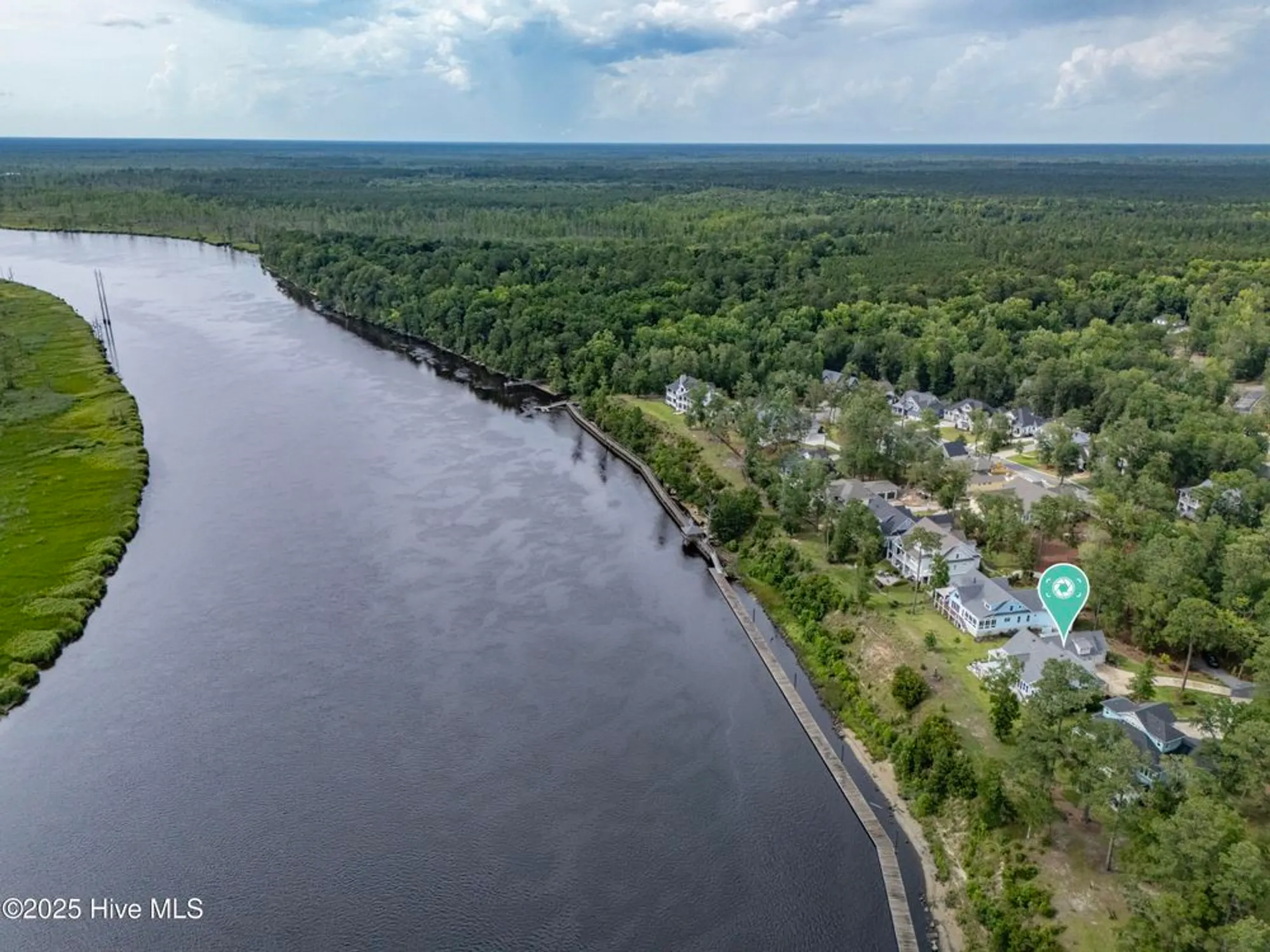 Property Slideshow image 3 of 128 | 3623 white cliffs dr, Castle Hayne, NC, 28429