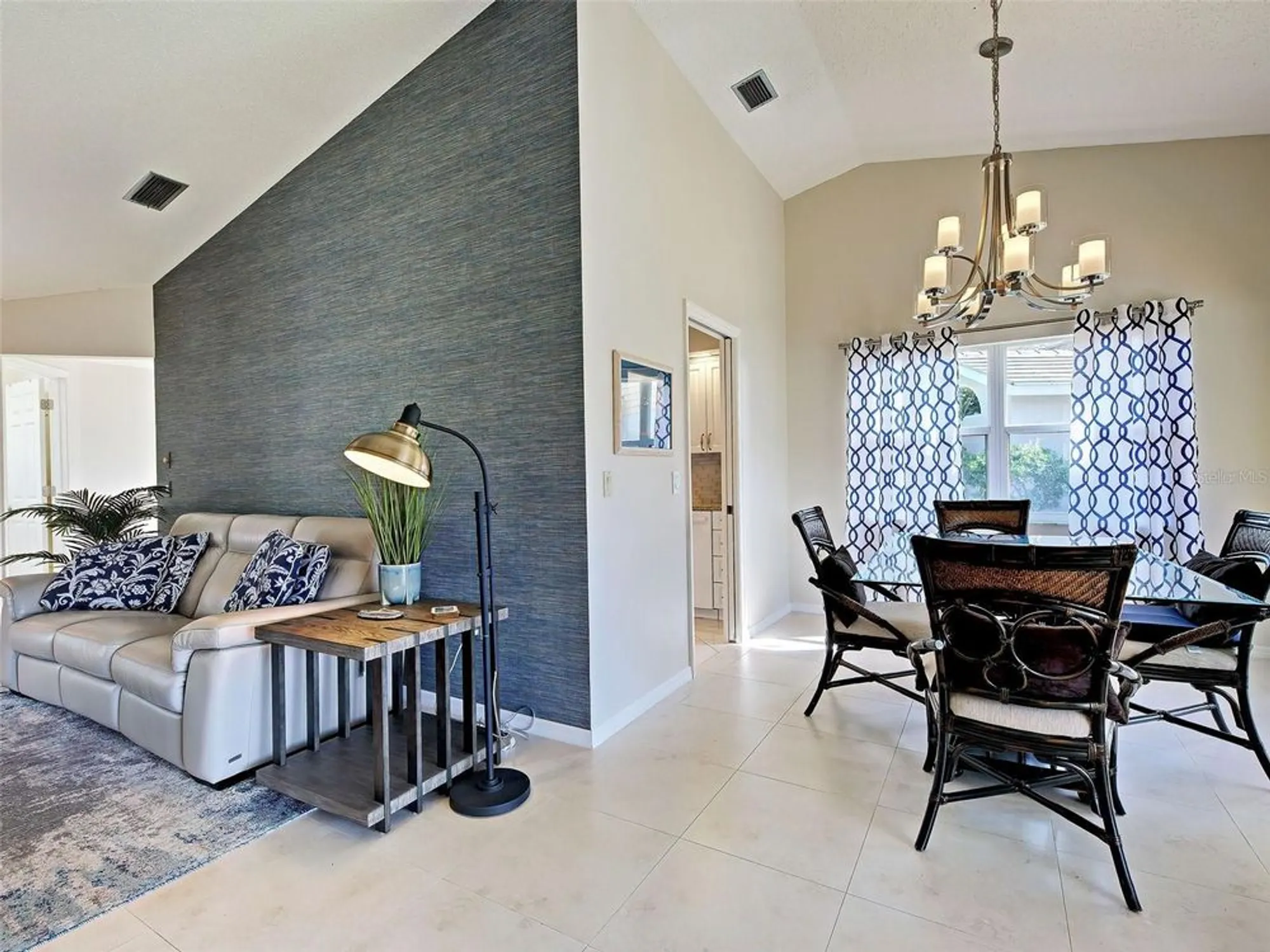 Property Slideshow image 10 of 47 | 166 southampton pl 348, Venice, FL, 34293