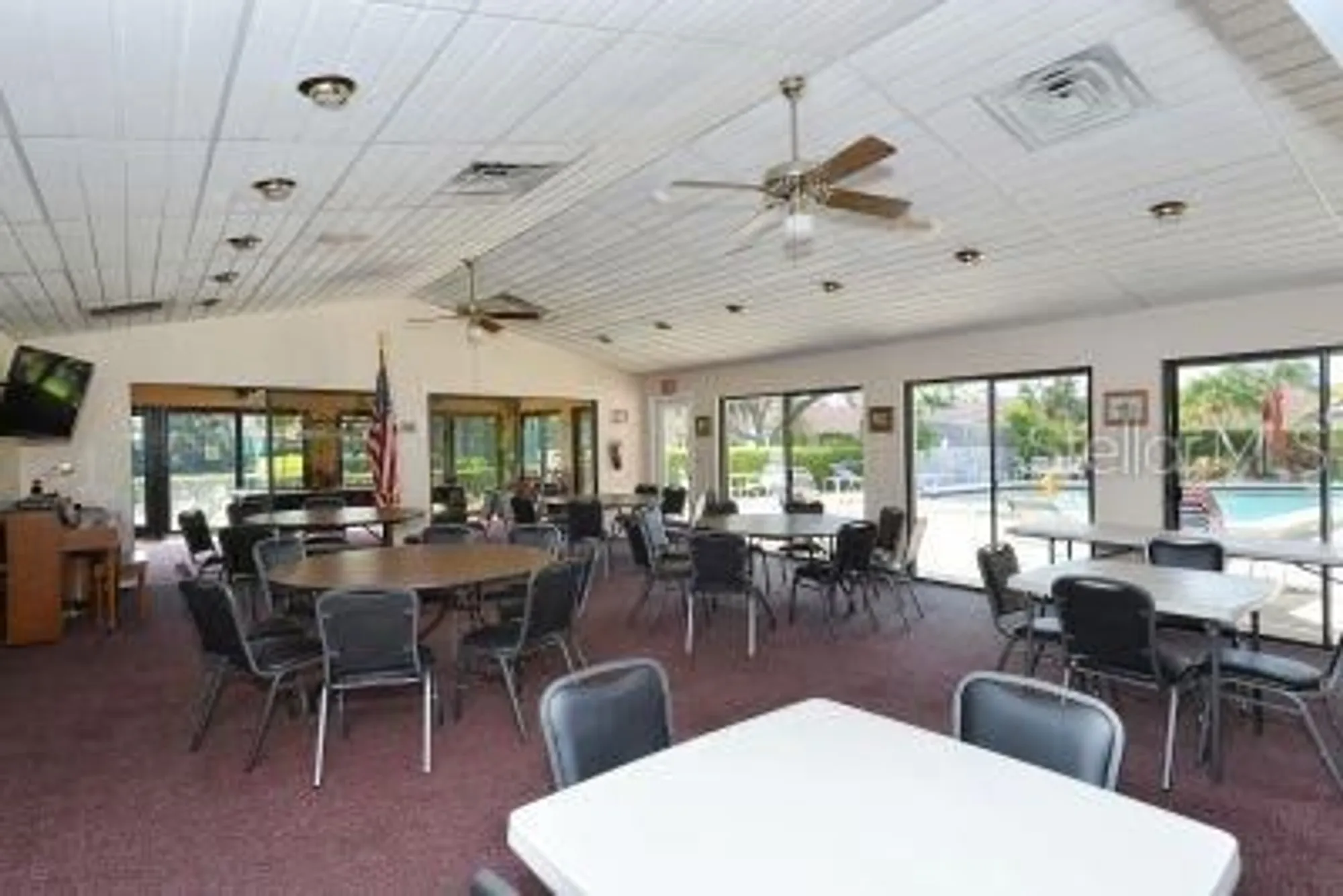 Property Slideshow image 26 of 28 | 3954 wilshire cir e # 165, Sarasota, FL, 34238