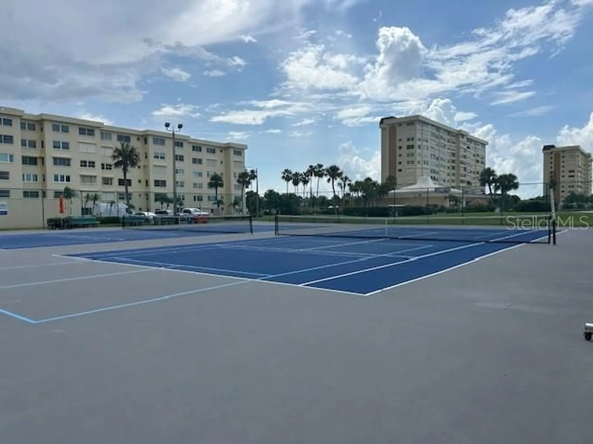 Property Slideshow image 35 of 47 | 4525 cove cir apt 1002, St Petersburg, FL, 33708