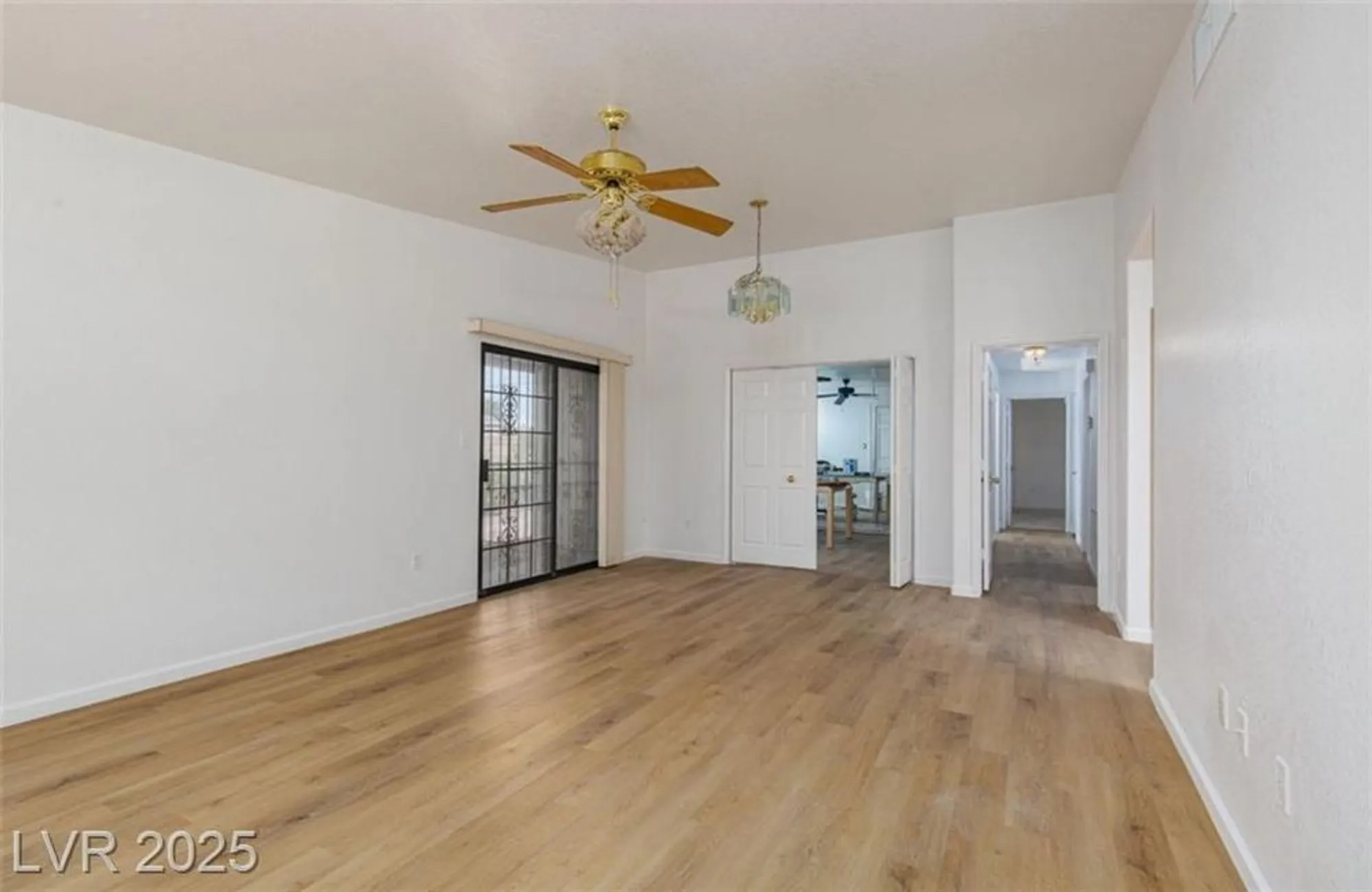 Property Slideshow image 6 of 24 | 2851 s valley view blvd 1021, Las Vegas, NV, 89102
