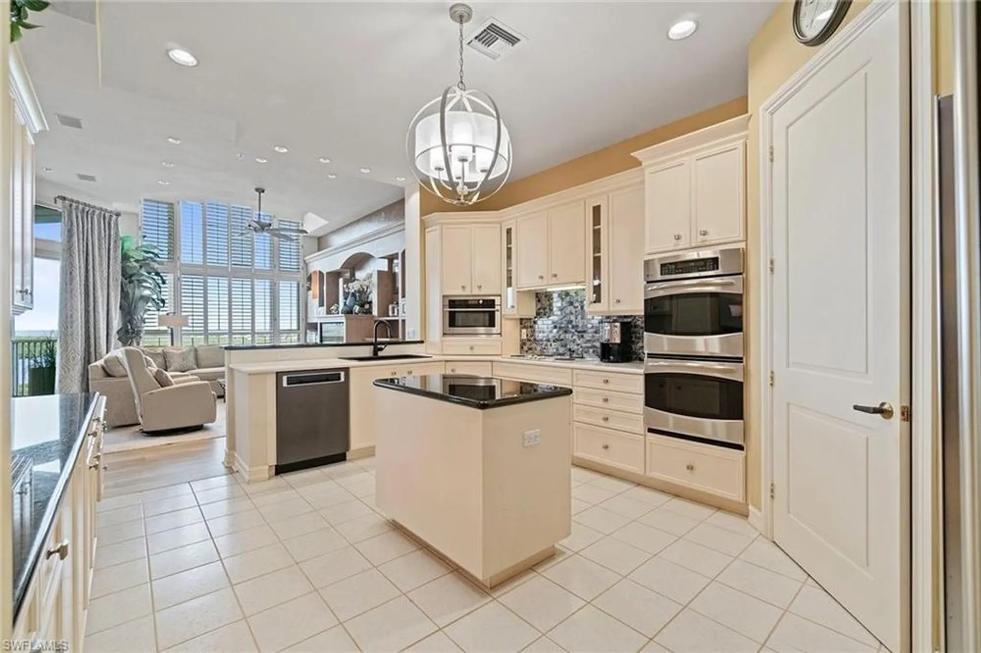 Property Slideshow image 7 of 29 | 4811 island pond ct 1202, Bonita Springs, FL, 34134