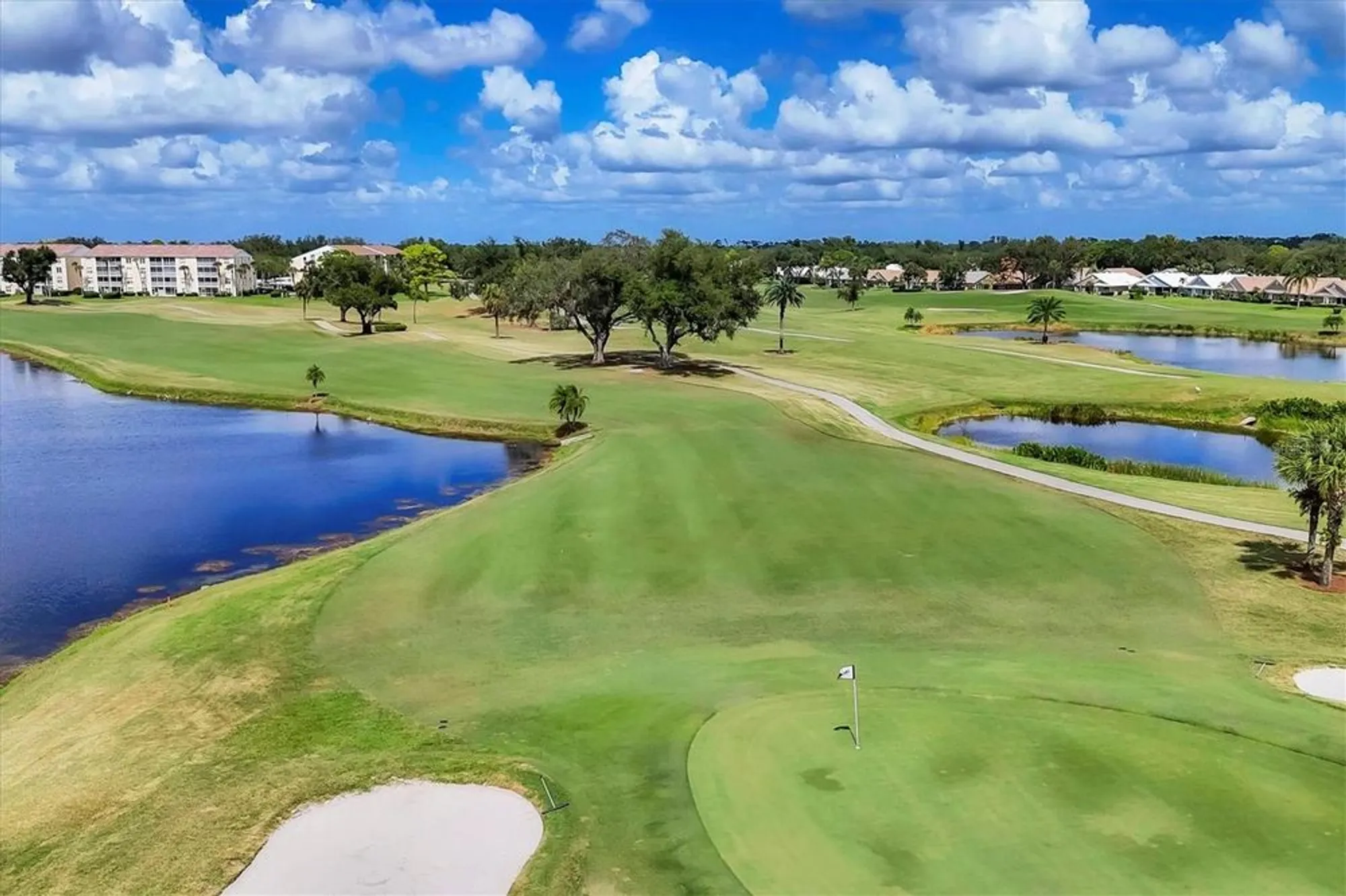 Property Slideshow image 57 of 61 | 408 cerromar cir 331, Venice, FL, 34293