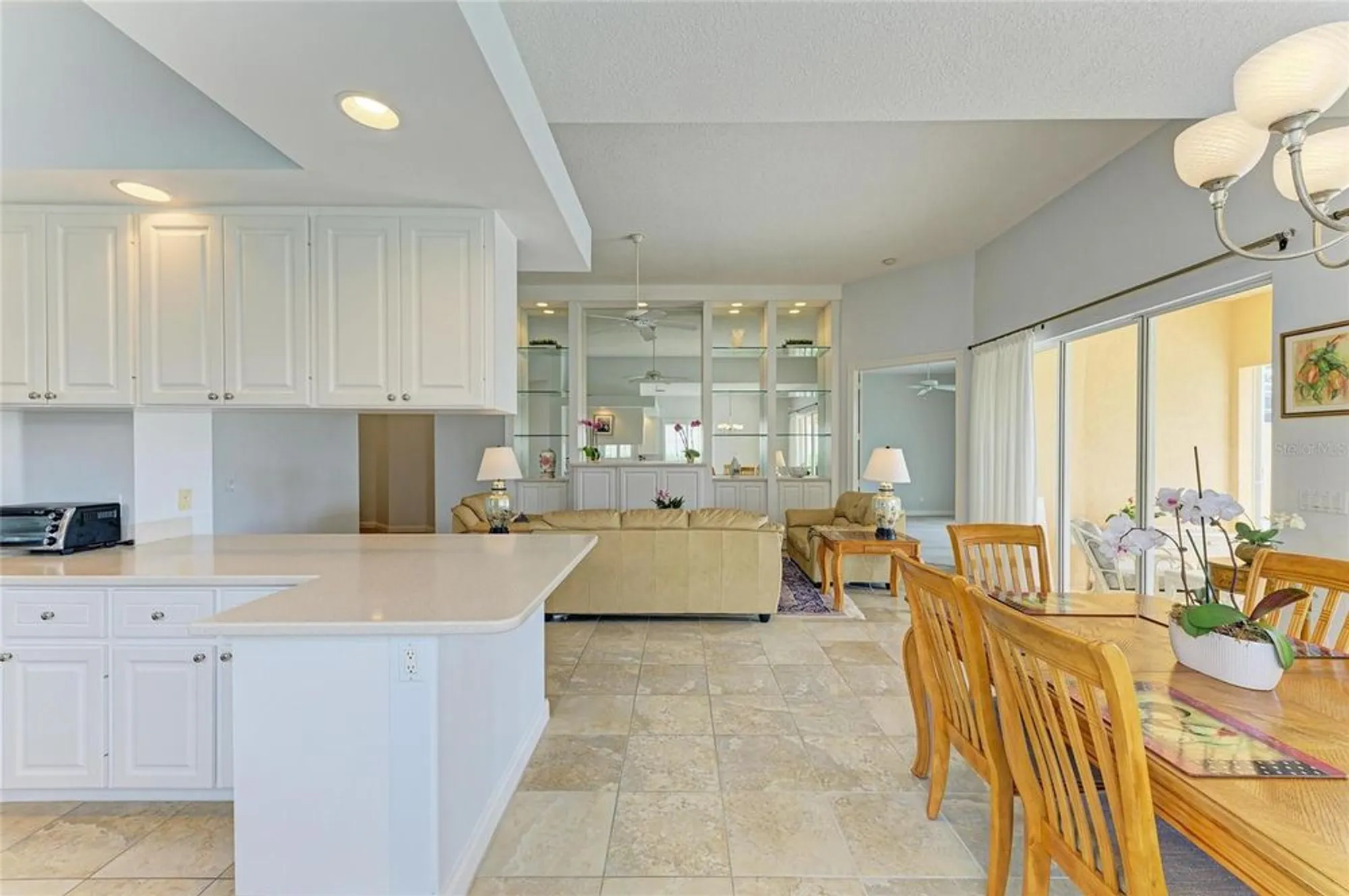 Property Slideshow image 16 of 65 | 5827 benevento dr, Sarasota, FL, 34238